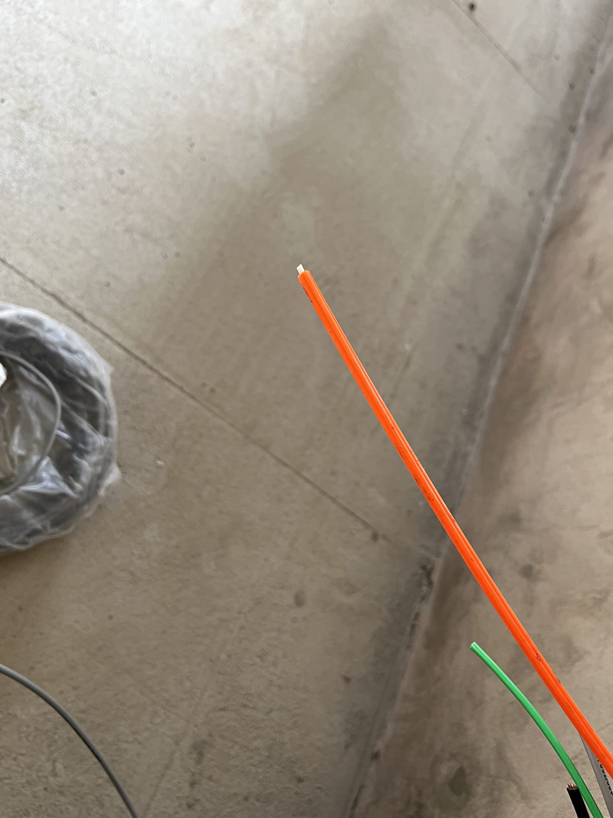 Klein Tools 56383 Non-Conductive Electrical Fish Tape, Multi-Groove Fiberglass Wire Puller, Nylon Tip, Optimized Housing and Handle, 100-Foot customer photo 2