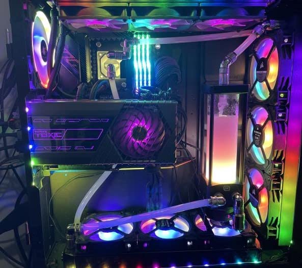 Eisbecher Aurora 250mm Glass Reservoir with D5 Body (Pump Not Included), Black/Acetal customer photo 1