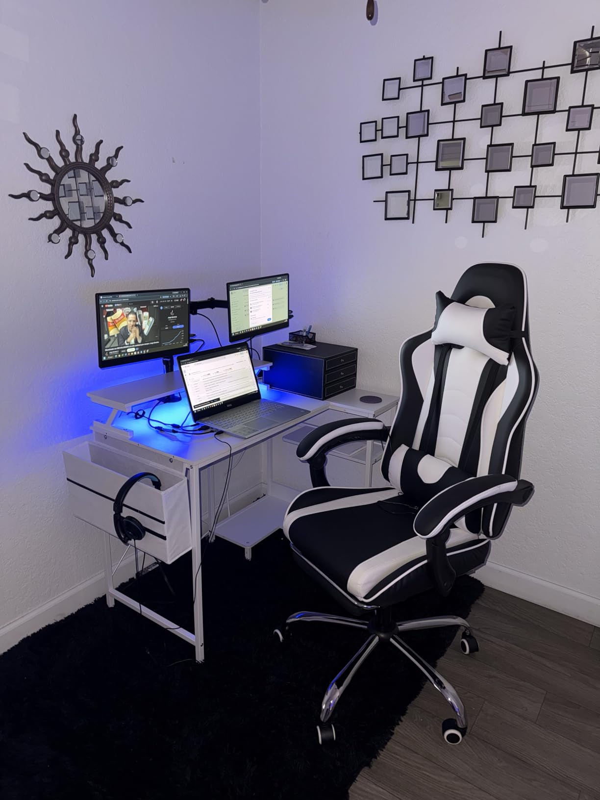 ErGear Dual Monitor Stand, Heavy Duty Adjustable Monitor Desk Mount for 2 Screens up to 32 Inches, Fully Adjustable Height, Tilt, Swivel, Rotate, Supports 17.6 lbs per Monitor Arm, Easy Installation customer photo 2