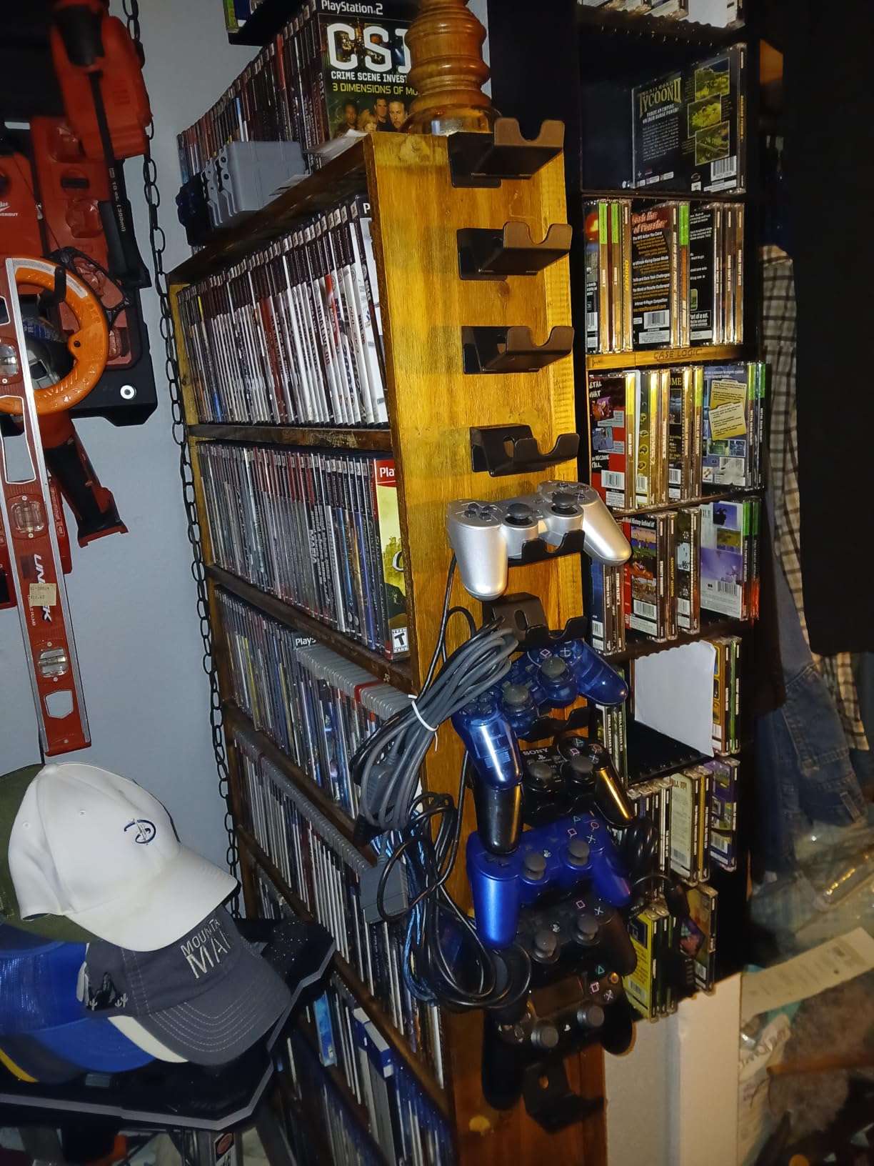 OIVO Controller & Headset Wall Mount Holder Stand, Foldable Headphone Stand, Gaming Controller Holder Hanger Hook, Universal Storage Organizer customer photo 2