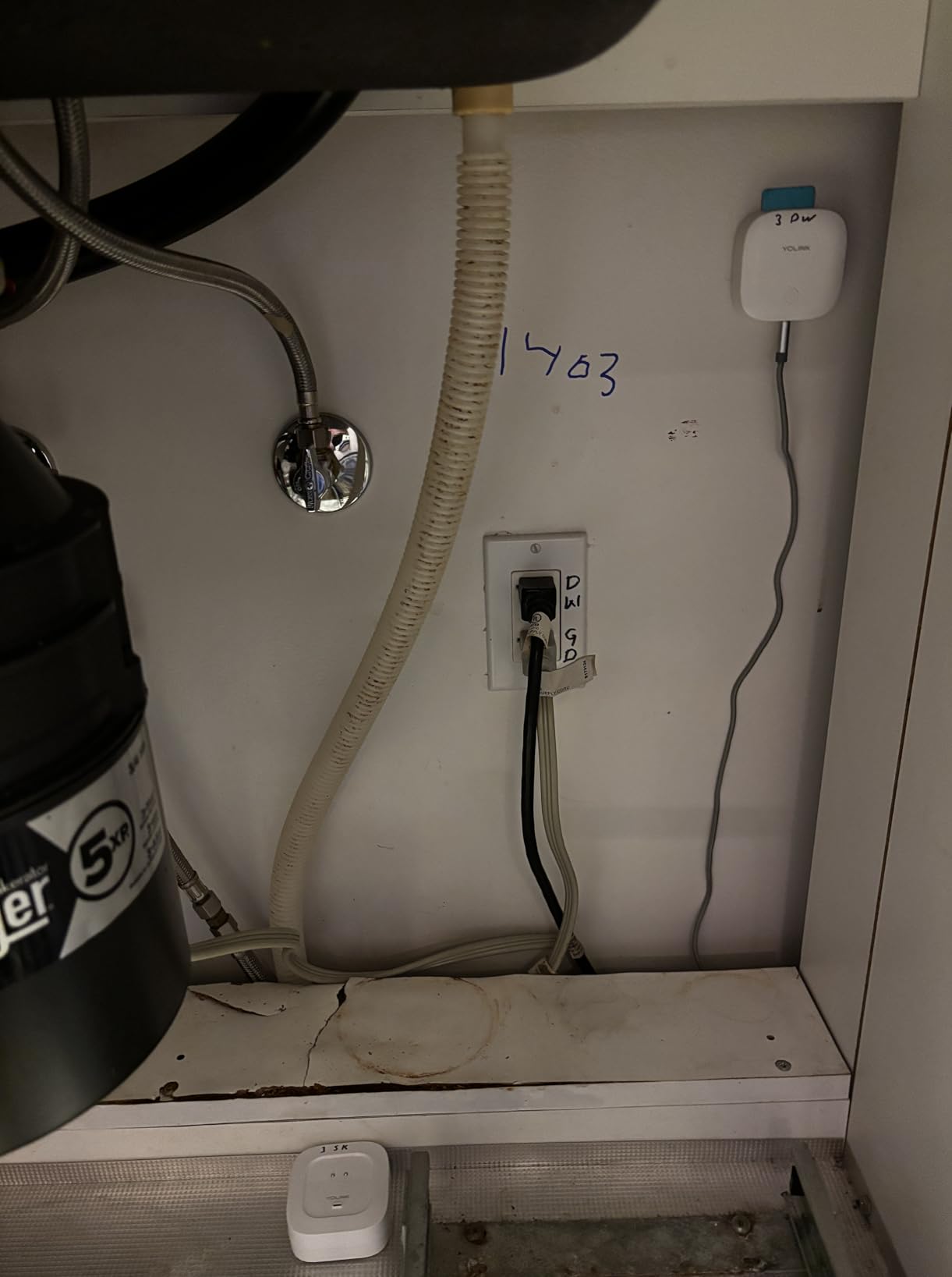 YoLink Water Leak Starter Kit: Hub + 4 Leak Sensor 1 (Silent), LoRa Long-Range, App/SMS/Email Alerts, D2D Offline Triggers, 2 AAA Up to 5-Year Battery, Compatible with Alexa/IFTTT/Home Assistant customer photo 1