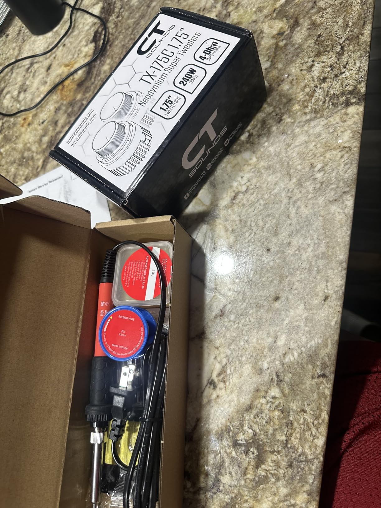 Soldering Iron Kit, 60W Soldering Iron with 5pc Interchangeable Tips, 10-in-1 Adjustable Temperature Solder Welding Tools, Fast Heating, Electronic Repair, 110V customer photo 2