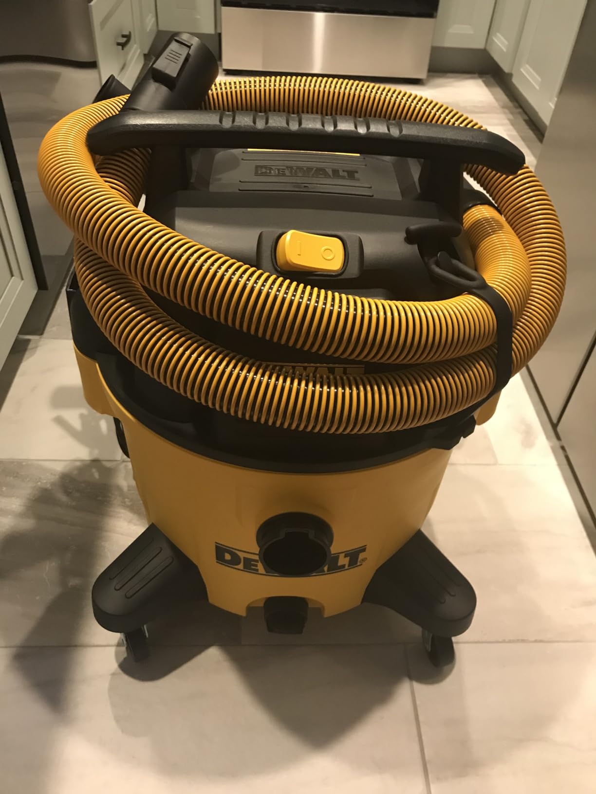 DEWALT DXV09PA 9 Gallon Wet/Dry VAC, Heavy-Duty Shop Vacuum with Attachments, 5 Peak HP, with Blower Function customer photo 2