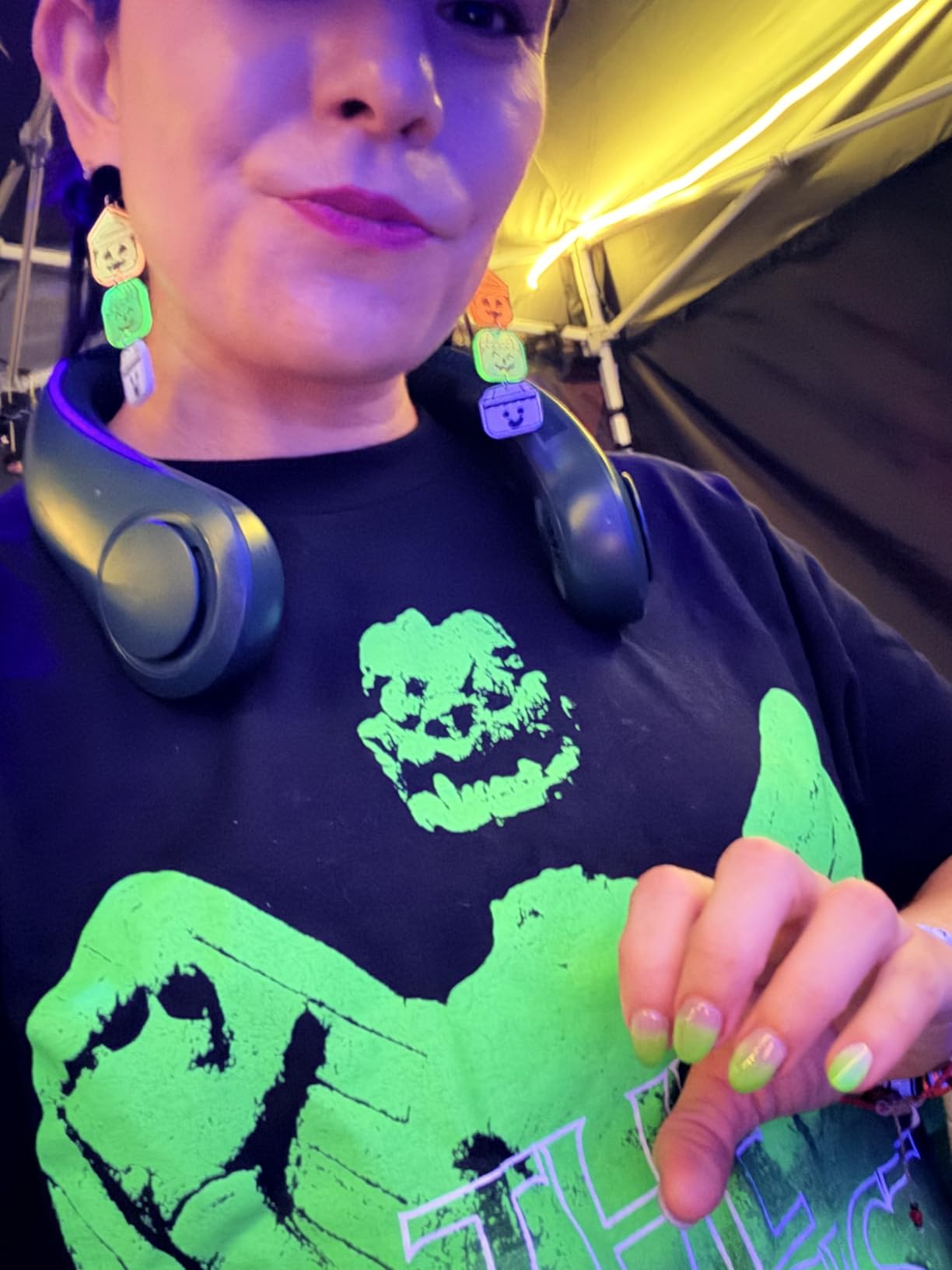 JISULIFE Portable Neck Fan, Hands Free Bladeless Fan, 5 Speeds, 4000 mAh Battery Operated Wearable Personal Fan, Twistable, Rechargeable, Gift for Women Men-Dark Green customer photo 2