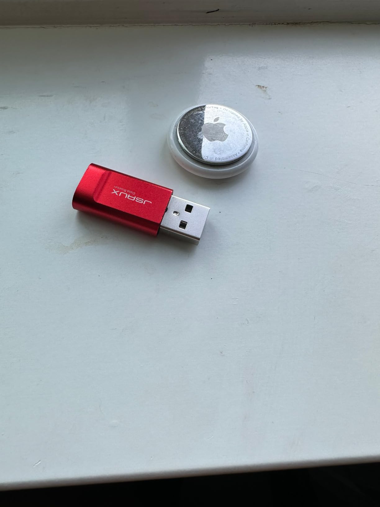 JSAUX USB Data Blocker, (4-Pack) USB A Defender Only for Quick Charge, Protect Against Juice Jacking, Refuse Hacking Provide Safe Charging- Red customer photo 2