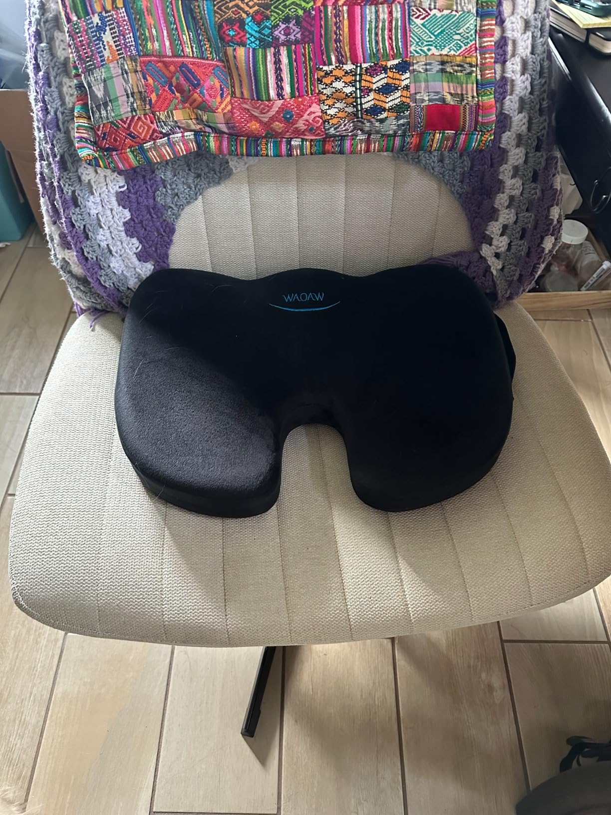 WAOAW Seat Cushion, Office Chair Cushions Butt Pillow for Car Long Sitting, Memory Foam Chair Pad for Back, Coccyx, Tailbone Pain Relief, Stocking Stuffers Gifts for Men Women (Black) customer photo 2