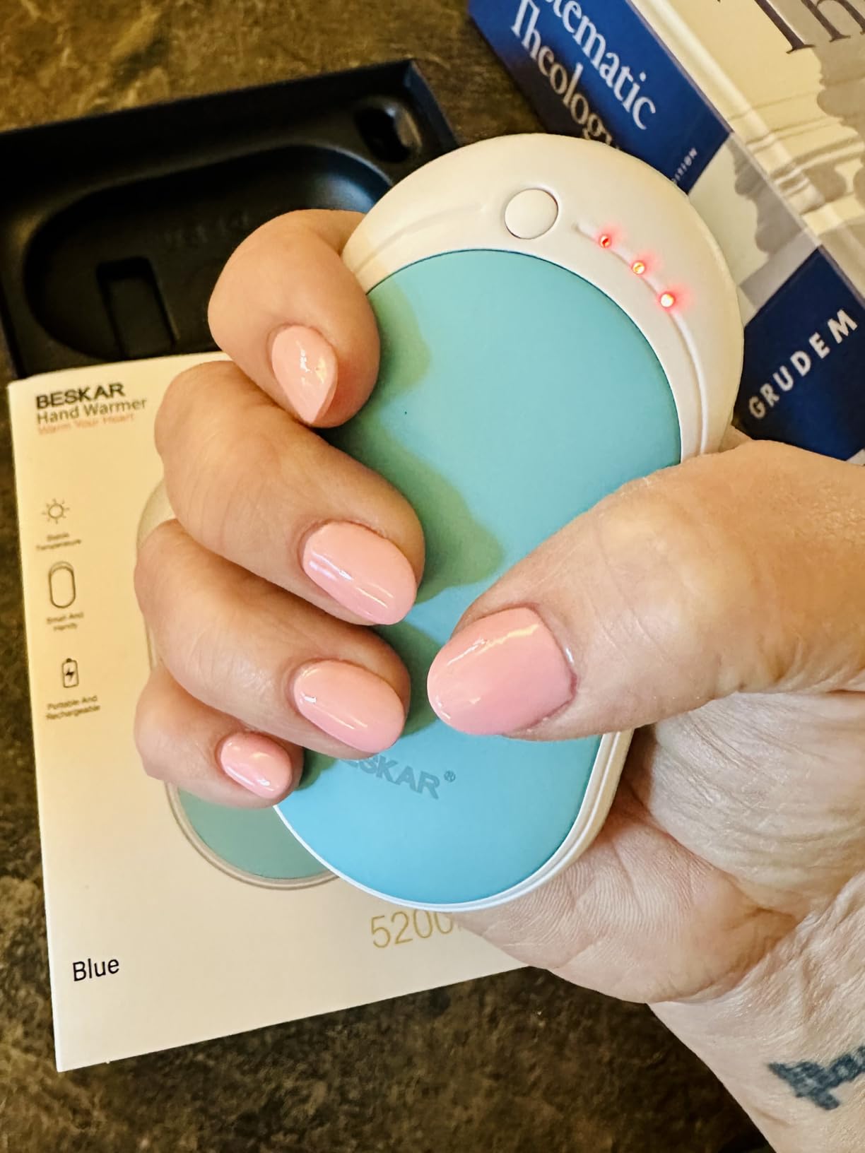 BESKAR Rechargeable Hand Warmer, 5200mAh Electric Hand Heater, Double-Sided Heating, USB Quick Charge, Portable Pocket Hand Warmer for Outdoor, Golf, Raynauds - Winter Gift customer photo 1