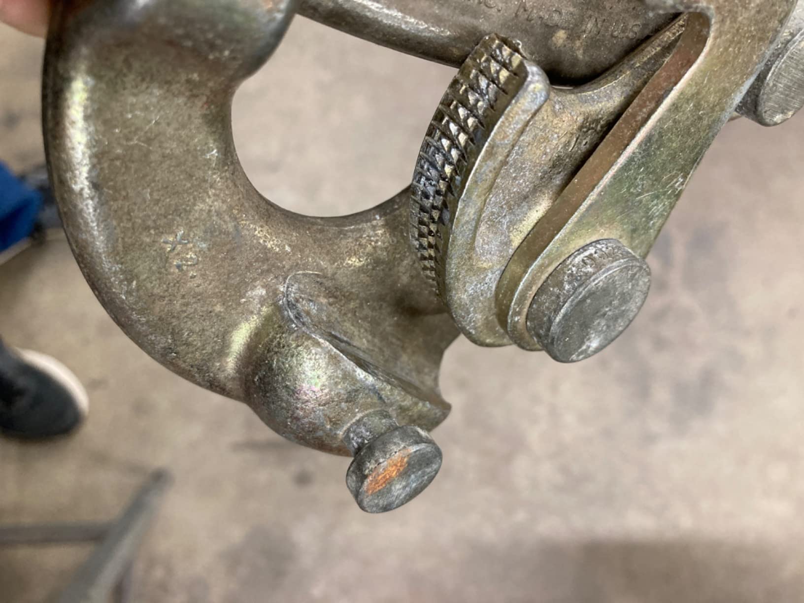 Cable Grip Wire Gripper Steel Cable Puller Tool for Wire Rope,Pulling 4408 Lbs(2 Ton) customer photo 2