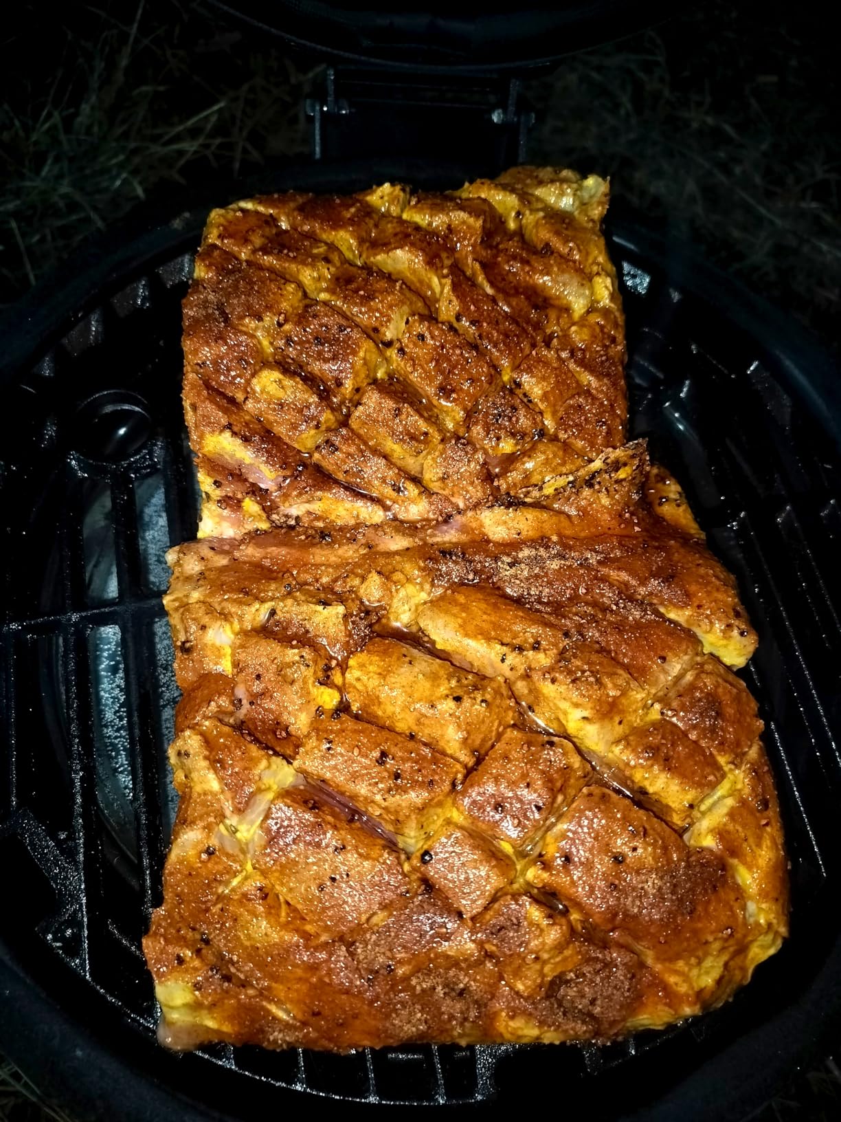 Char-Griller AKORN Jr Portable Kamado Charcoal Grill and Smoker with Cast Iron Grates and Locking Lid with 155 Cooking Square Inches in Ash, Model E86714 customer photo 1