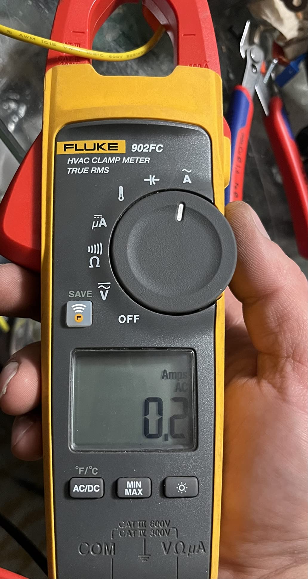 Fluke T6-1000 PRO Electrical Tester customer photo 1