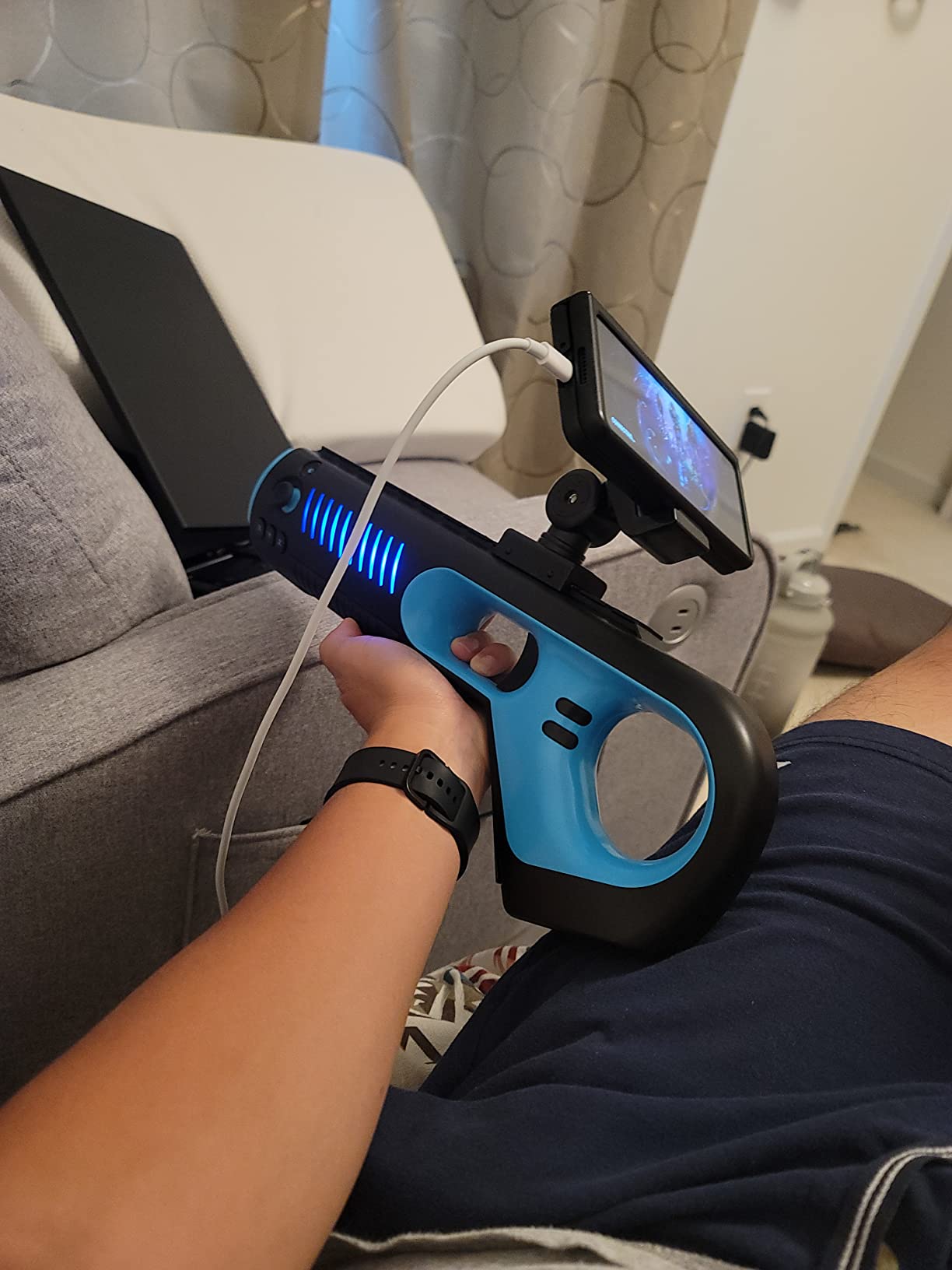 Arkade Motion Blaster Virtual Reality Gaming Gun Controller with Bluetooth Connectivity and Built in Haptics (PC, Android, IOS) customer photo 2