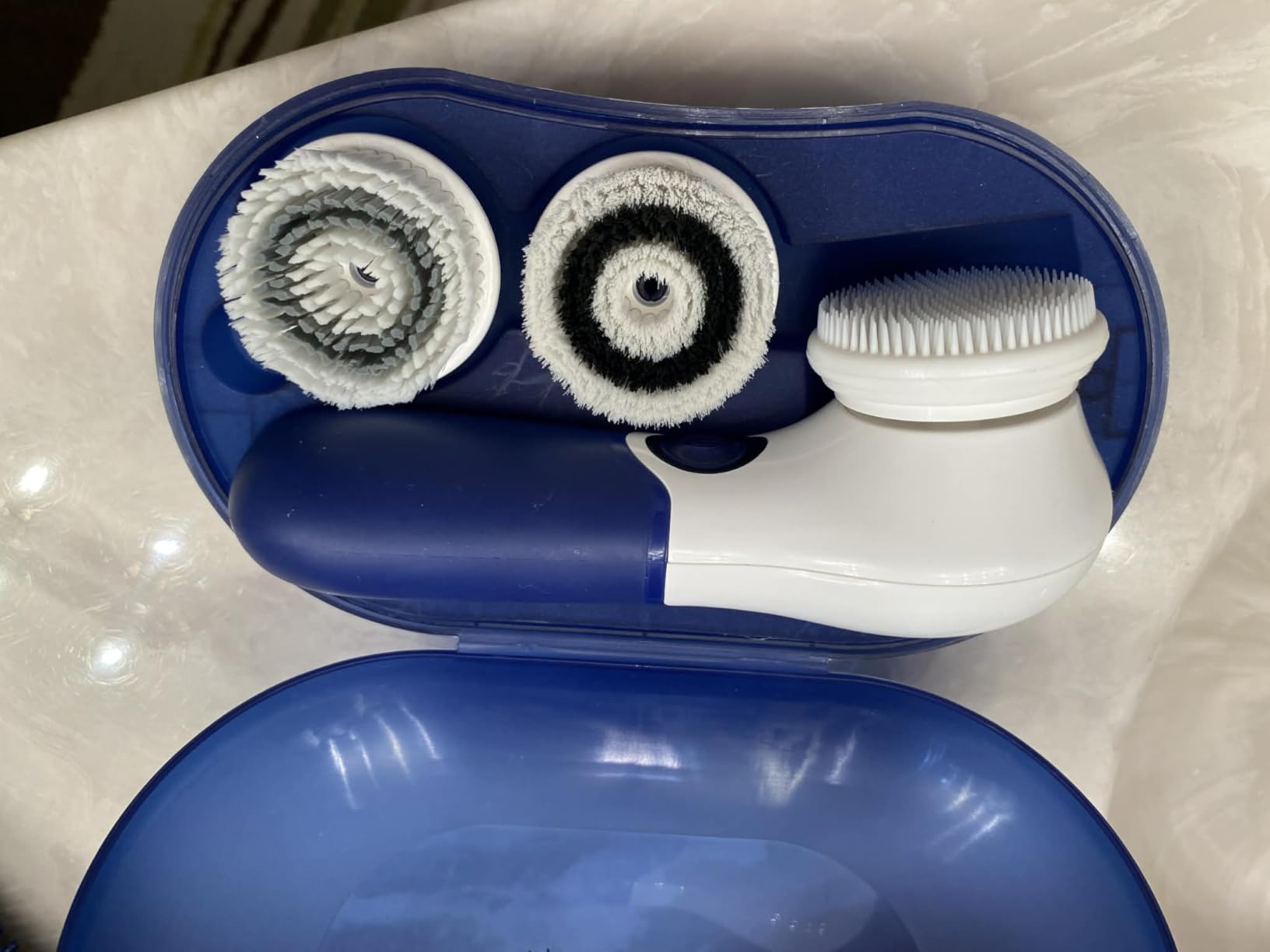 Facial Cleansing Brush Electric Facial Exfoliating Massage Brush with 3 Cleanser Heads and 2 Speeds Adjustable for Deep Cleaning, Removing Blackhead, Face Massaging customer photo 1