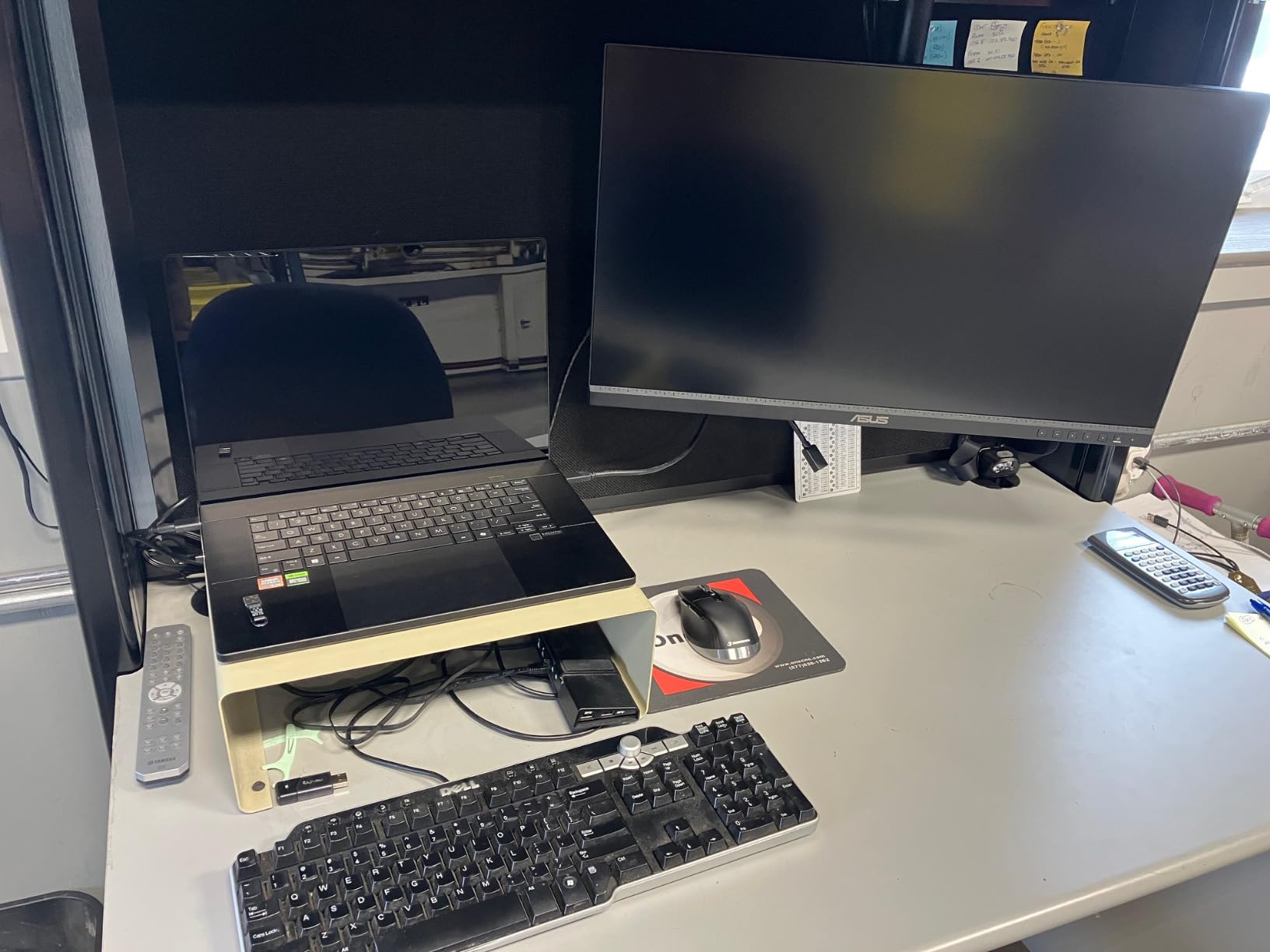 ASUS ProArt Display PA279CV 27'' 4K HDR UHD (3840 x 2160) Monitor, IPS, 100% sRGB/Rec. 709, ΔE < 2, USB-C DisplayPort HDMI USB hub, Calman Verified, Compatible with Laptop & Mac Monitor customer photo 1