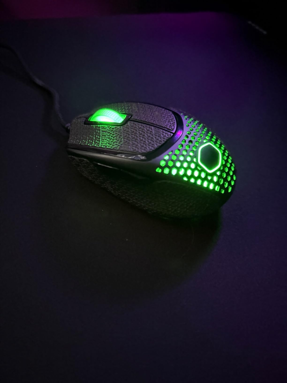MM720 Black Matte Lightweight Gaming Mouse with Ultraweave Cable, 16000 DPI Optical Sensor, RGB and Unique Claw Grip Shape customer photo 1