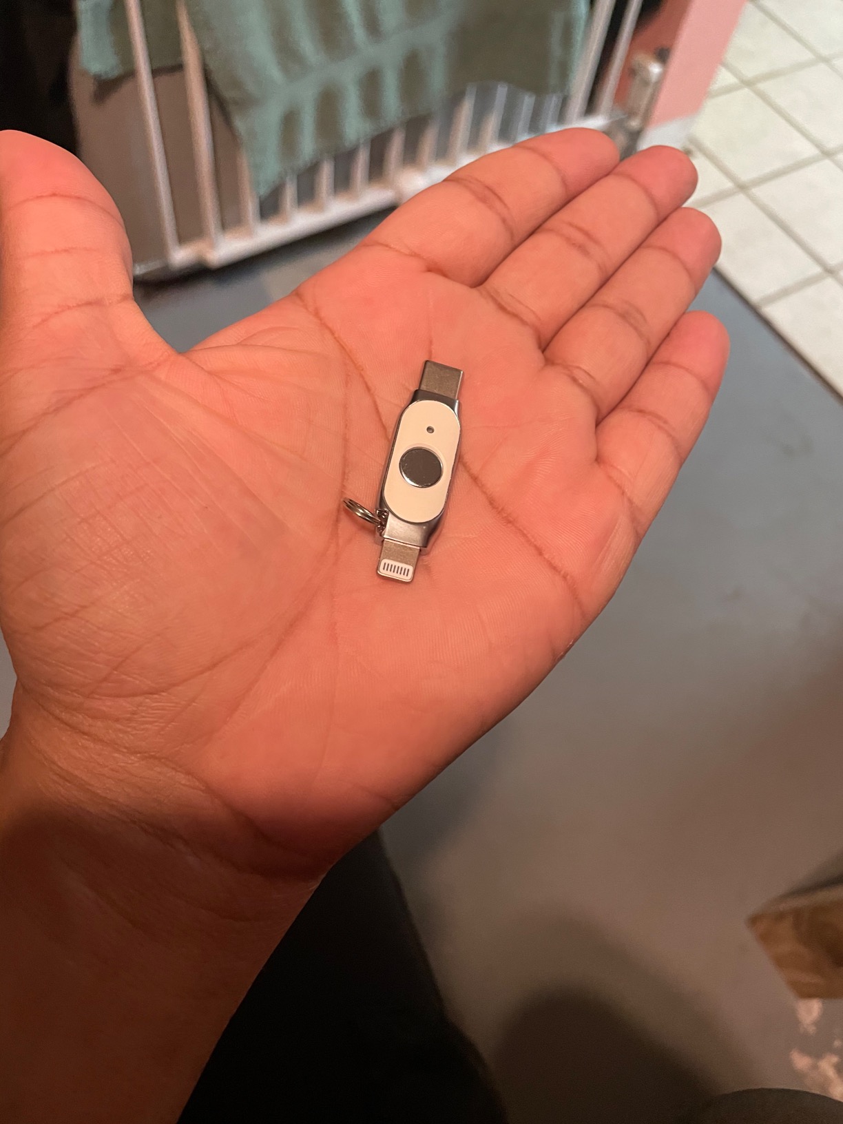 FEITIAN K44 Dual-Connector iOS USB Security Key - Two Factor Authenticator - USB-C + Lightning - FIDO2 + PIV + MFi - Help Prevent Account Takeovers customer photo 1