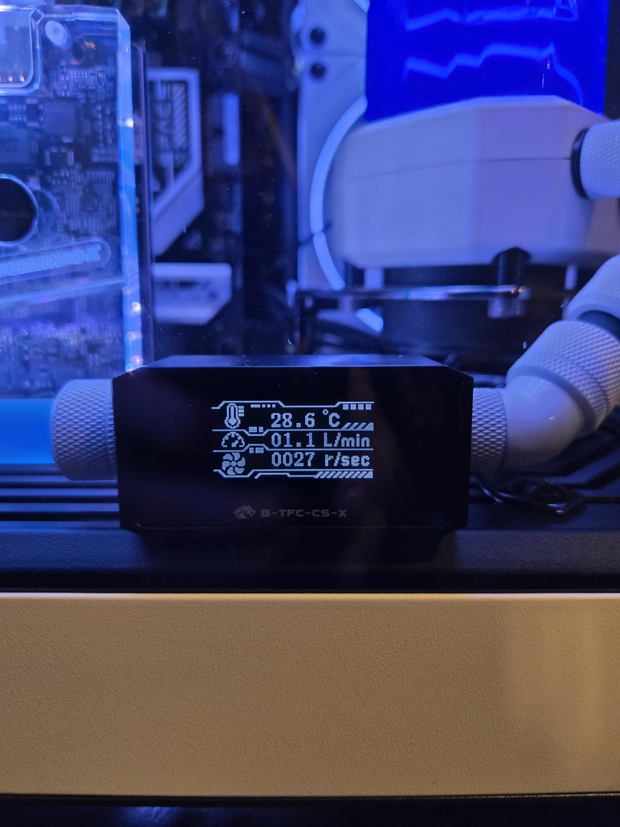 Bykski Water Cooling Digital Flow Meter Temperature Display customer photo 1