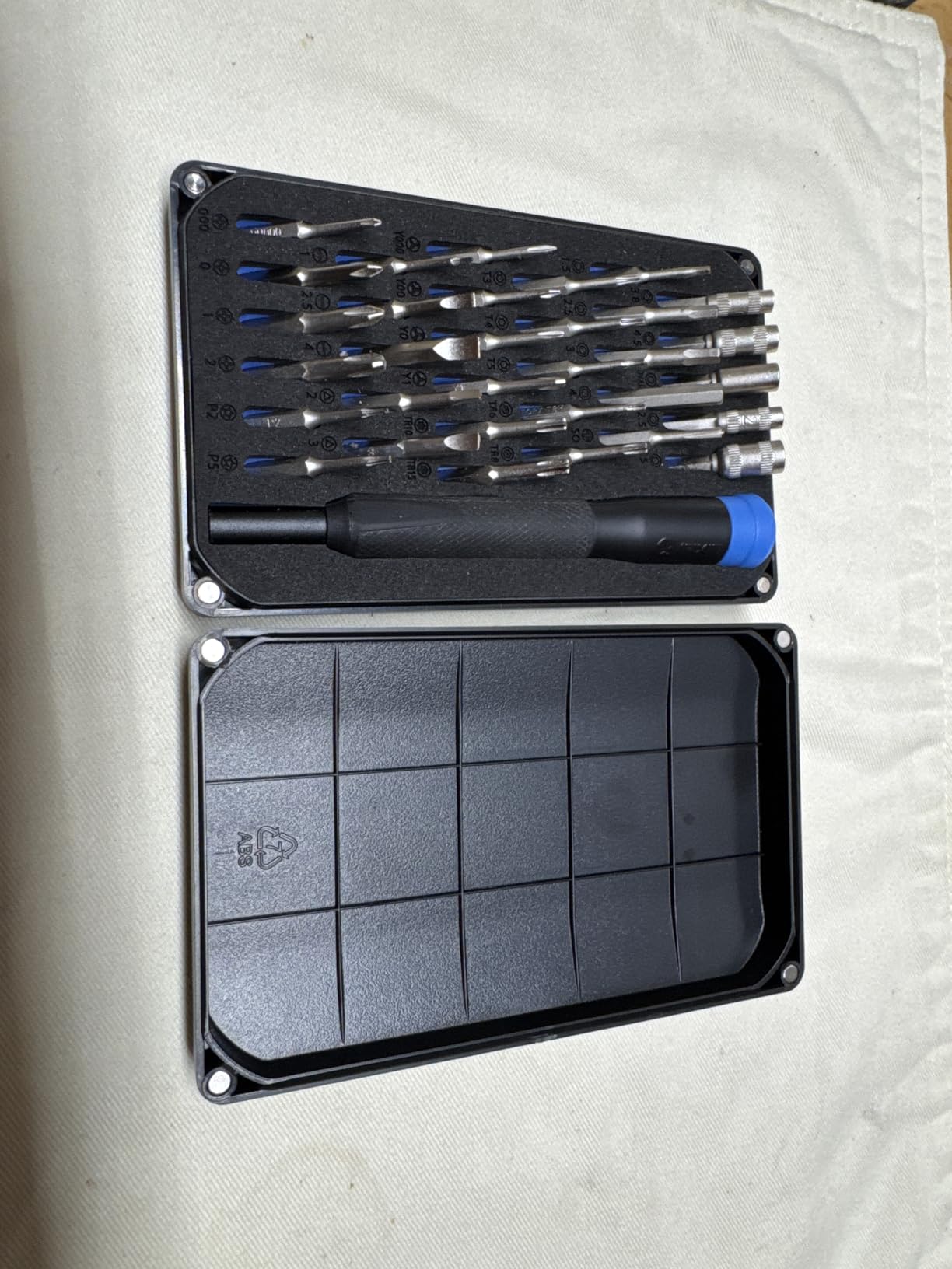 iFixit Moray Driver Kit - 32 Precision Bits for Smartphones, Game Consoles & Small Electronics Repair customer photo 1