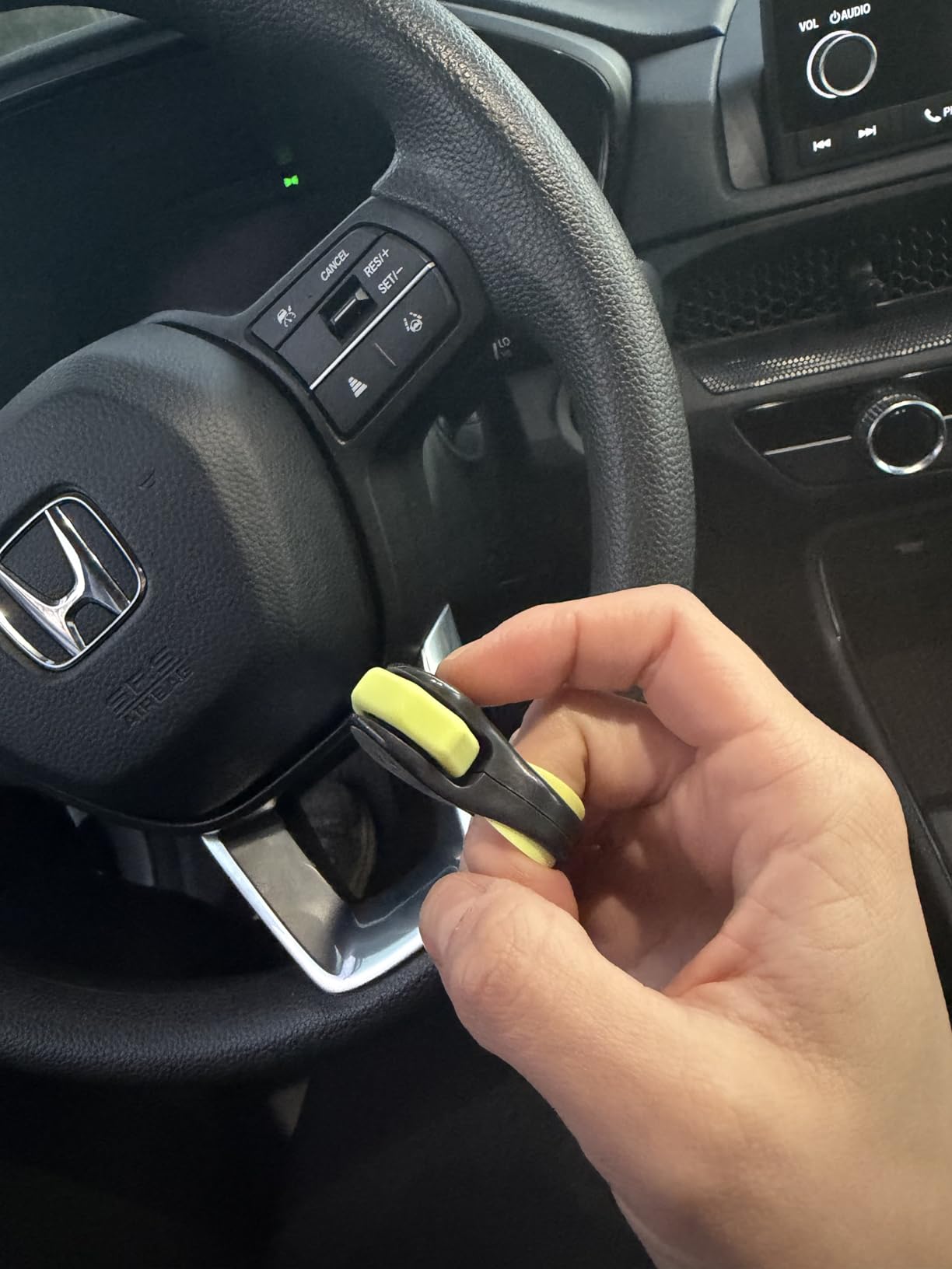 Yogi Fidget Toy for Adults & Kids - Sensory Stress Relief Spinner with 5 Silicone Finger Rings - Quiet Desk Fidget for Focus at Work, School & Travel (Ocean) customer photo 1