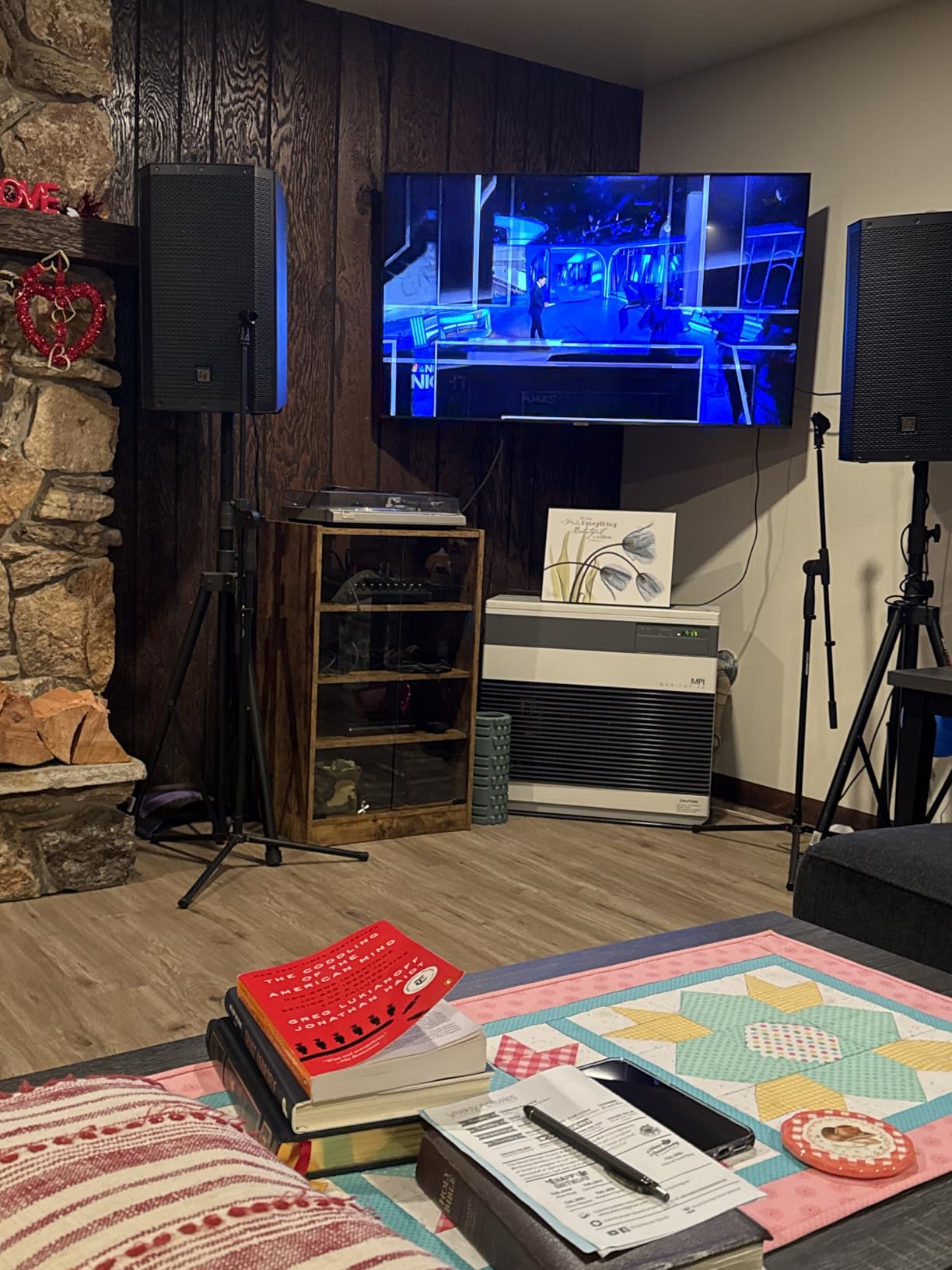 HOMCOM Media Cabinet, 4-Tier Stereo Cabinet for Vinyl Record Player, Gaming Console, AV Record Player Stand with Adjustable Shelves, Push-to-Open Glass Doors and Cable Management customer photo 2