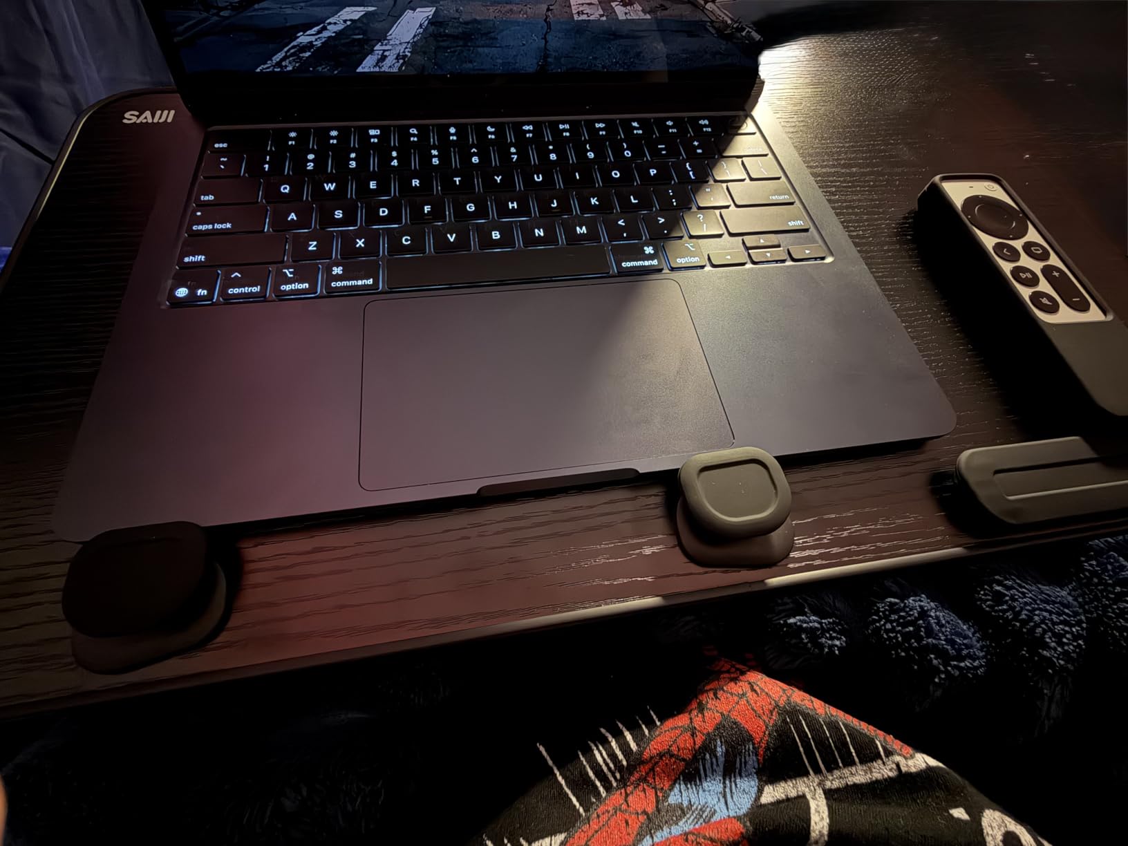 SAIJI Height & Angle Adjustable Laptop Stand for Bed, Lap Desk Bed Tray Table, Light Weight Foldable Portable Laptop Table for Couch Sofa Chair Floor Desk for Adults, Kids (52*30cm Black) customer photo 2