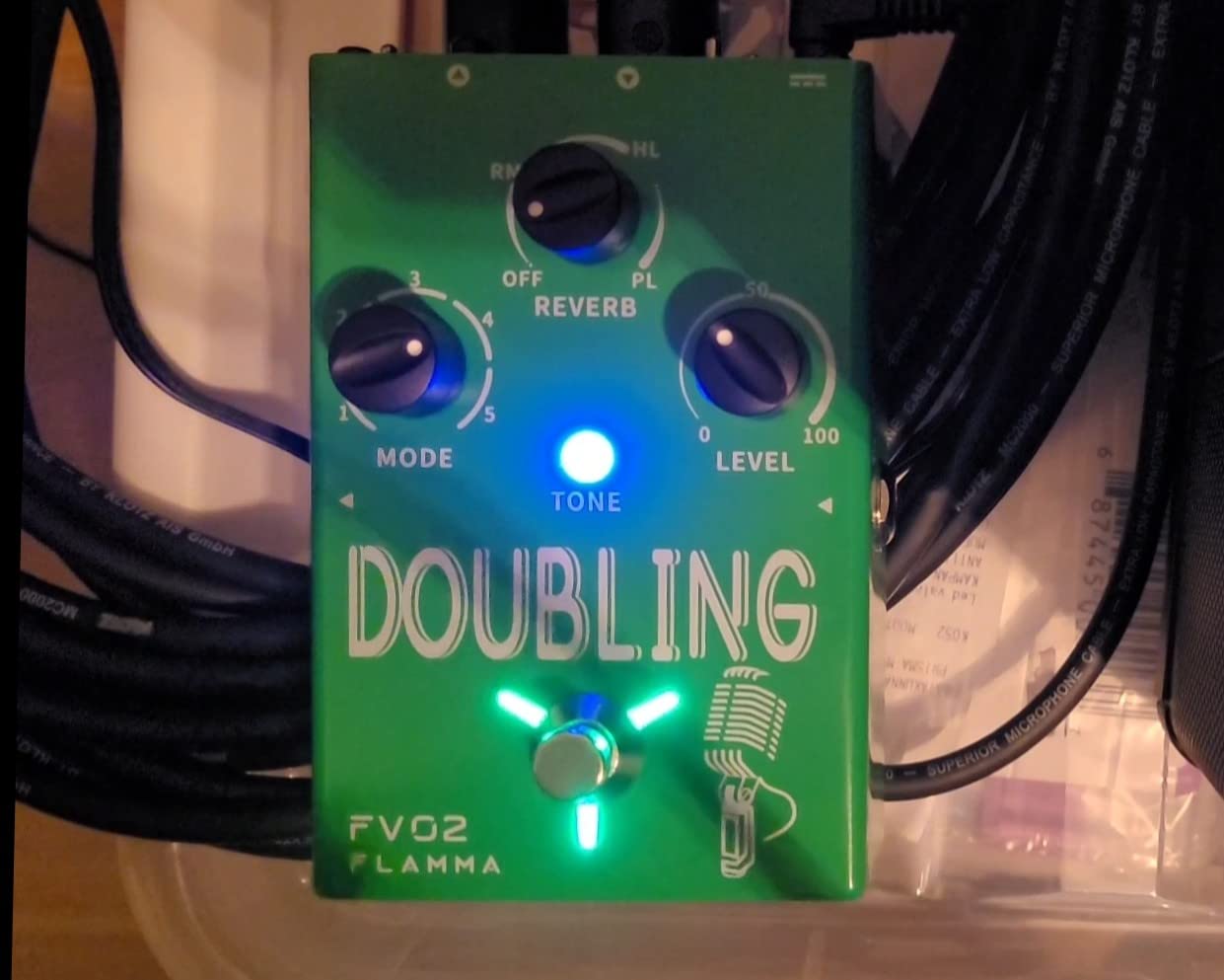 FLAMMA FV01 Vocal Effects Processor Pitch Correction Voice Pedal Vocal Stompbox Microphone Amplifier for Singer Live Singing Streaming Recording with Delay Reverb Acoustic Guitar Playing customer photo 2