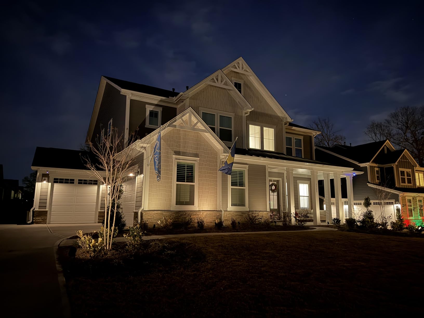 Philips Hue Lily Outdoor Smart Spotlight Base Kit, 3 Pack, White and Color Ambiance LED Walkway Lights, Low Voltage Landscape Lighting, Requires Bridge, Control with App & Voice, Weatherproof customer photo 1