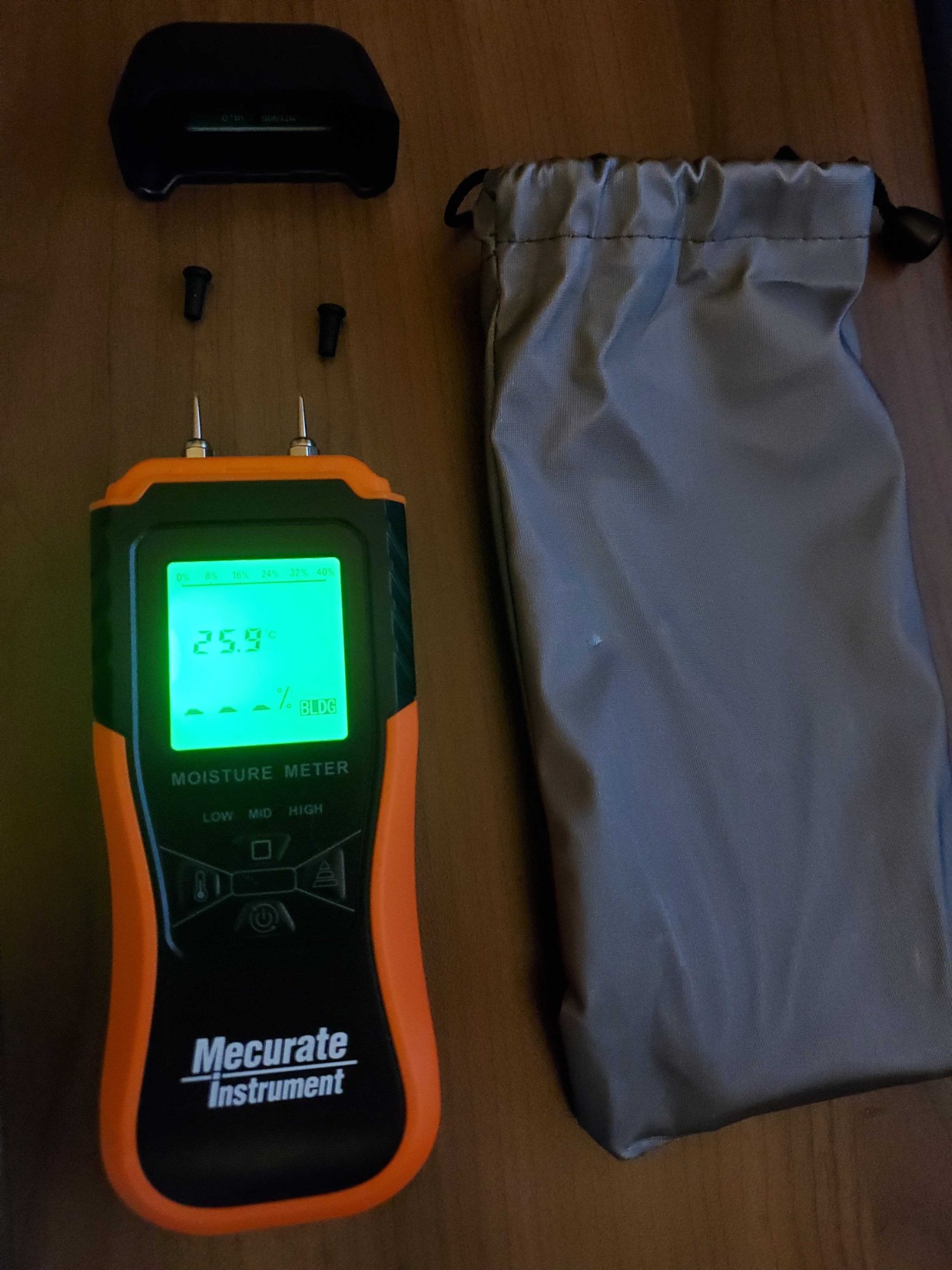 Mecurate Digital Pin Type Wood Moisture Meter with 3 Colored Indicators, Moisture Detector 2 Mode 8 Calibration Large Backlit for Wood, Wall, Firewall (Orange) customer photo 2