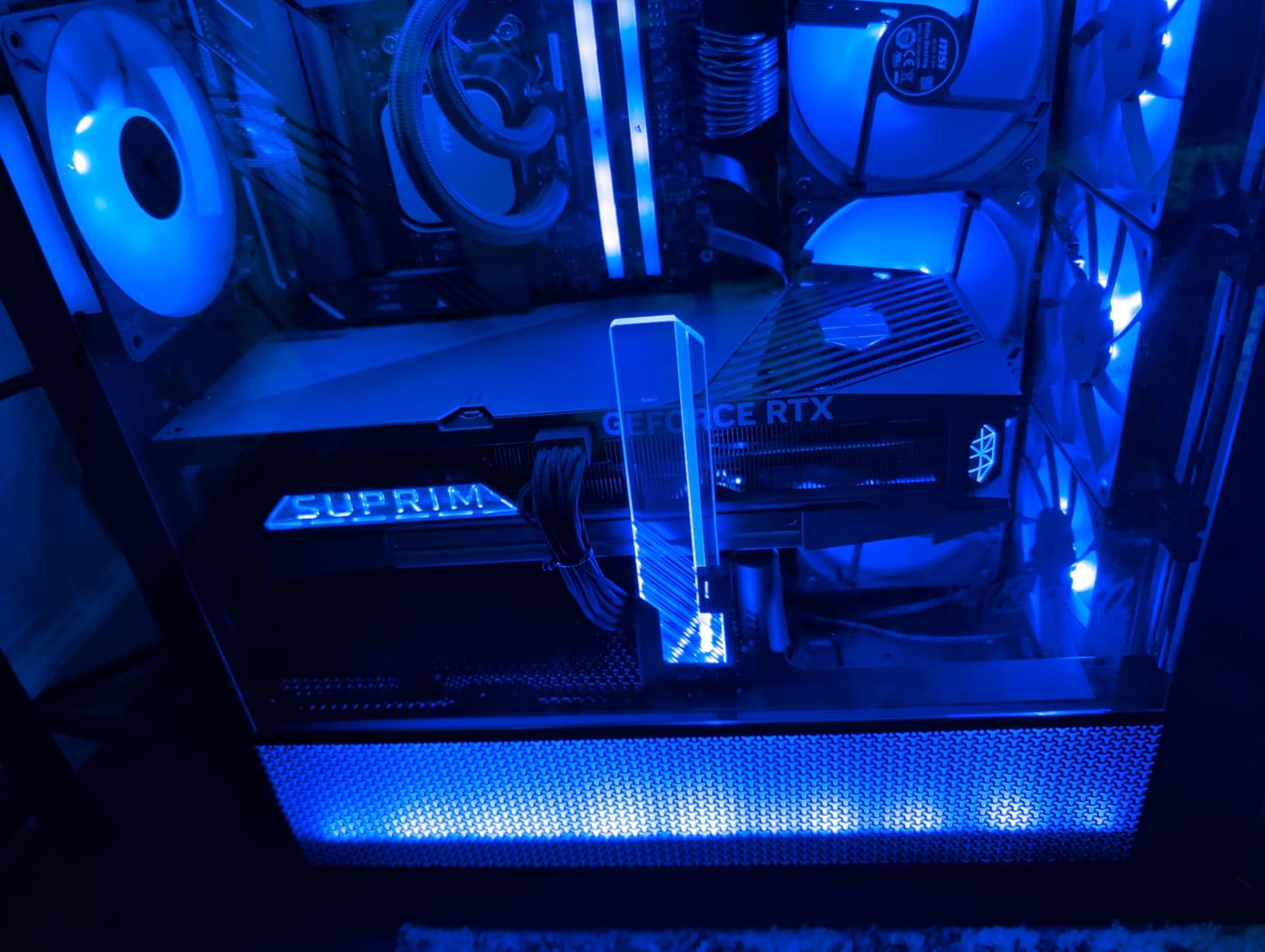 MasterAccessory ARGB GPU Support Bracket, Edge-Lit ARGB Tempered Glass, Universal GPU Bracket, Multiple Orientations (MCA-U000R-GSBTG-00) customer photo 2