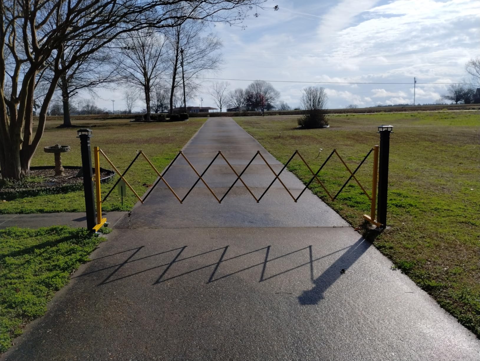 Trafford Industrial Expandable Metal Barricade, 16 Feet, Yellow and Black, Mobile Safety Barrier Gate, Retractable Traffic Fence customer photo 2