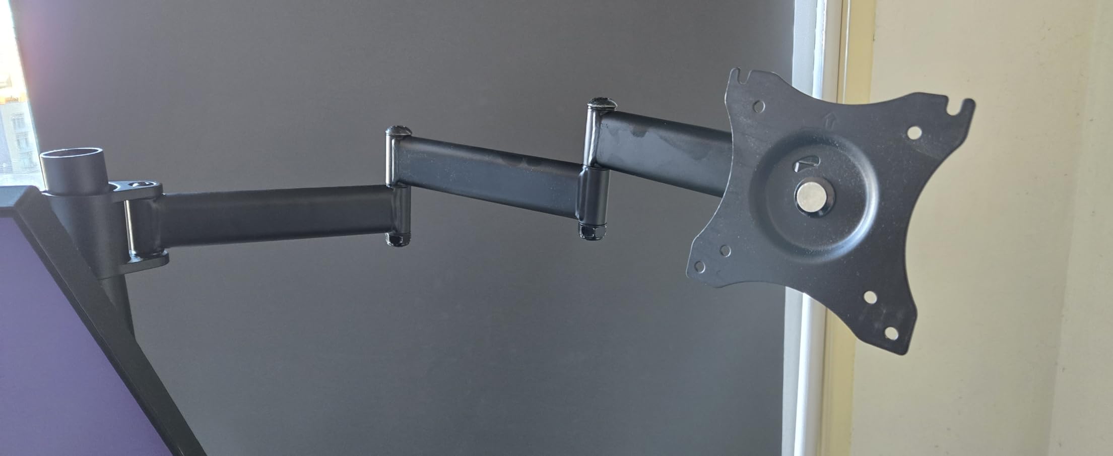 VIVO Single 13 to 32 inch Computer Monitor Desk Mount, Extra Long Adjustable Arm, VESA Stand for 1 Screen, Max VESA 100x100, Black, STAND-V101N customer photo 2