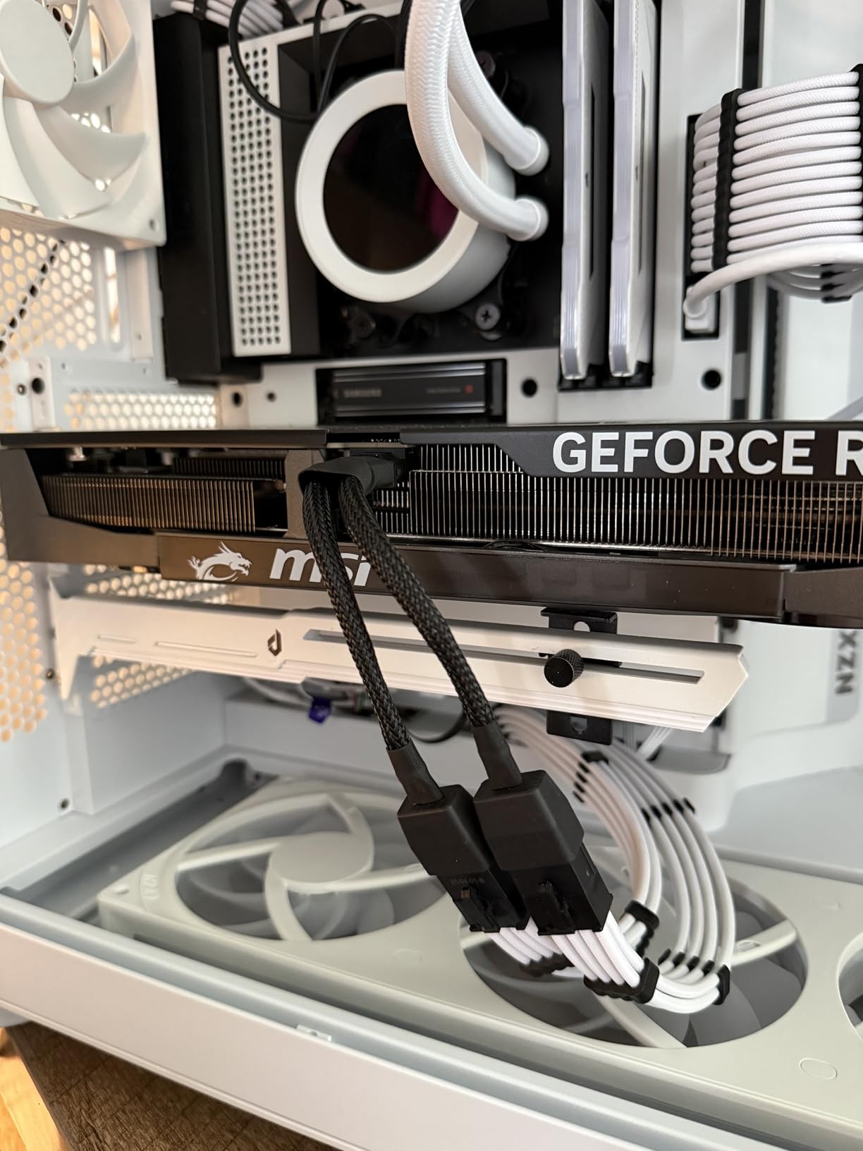 upHere 5V Addressable RGB White Graphics Card GPU Brace Support Video Card Sag Holder,Built-in 5V ARGB Strip,Adjustable Length and Height Support,G276WTARGB customer photo 2