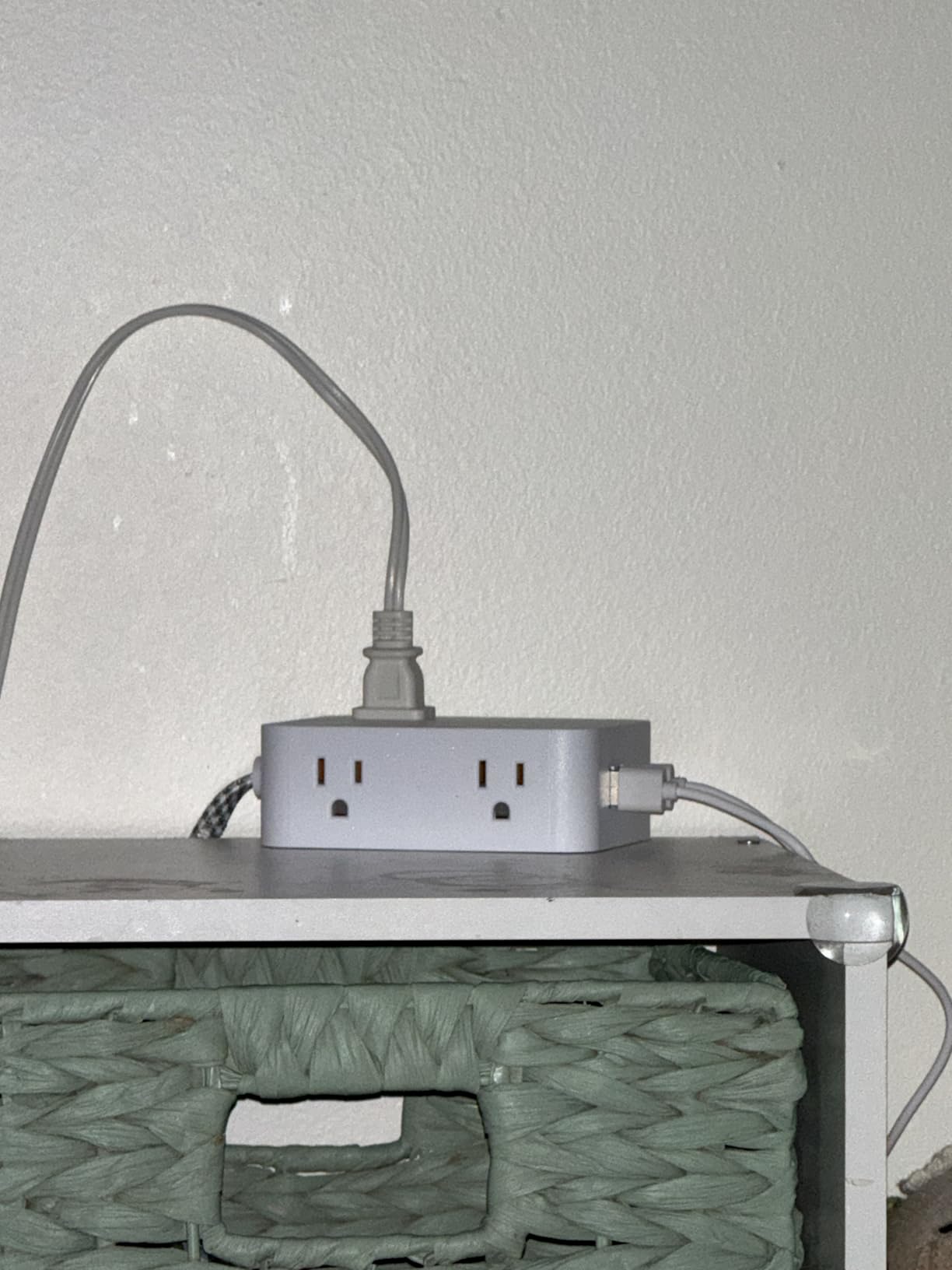 Surge Protector Power Strip - HANYCONY 8 Outlets 4 USB (2 USB C) Charging Ports, Multi Plug Outlet Extender, 5Ft Braided Extension Cord, Flat Plug Wall Mount Desk Charging Station for Home Office ETL customer photo 1