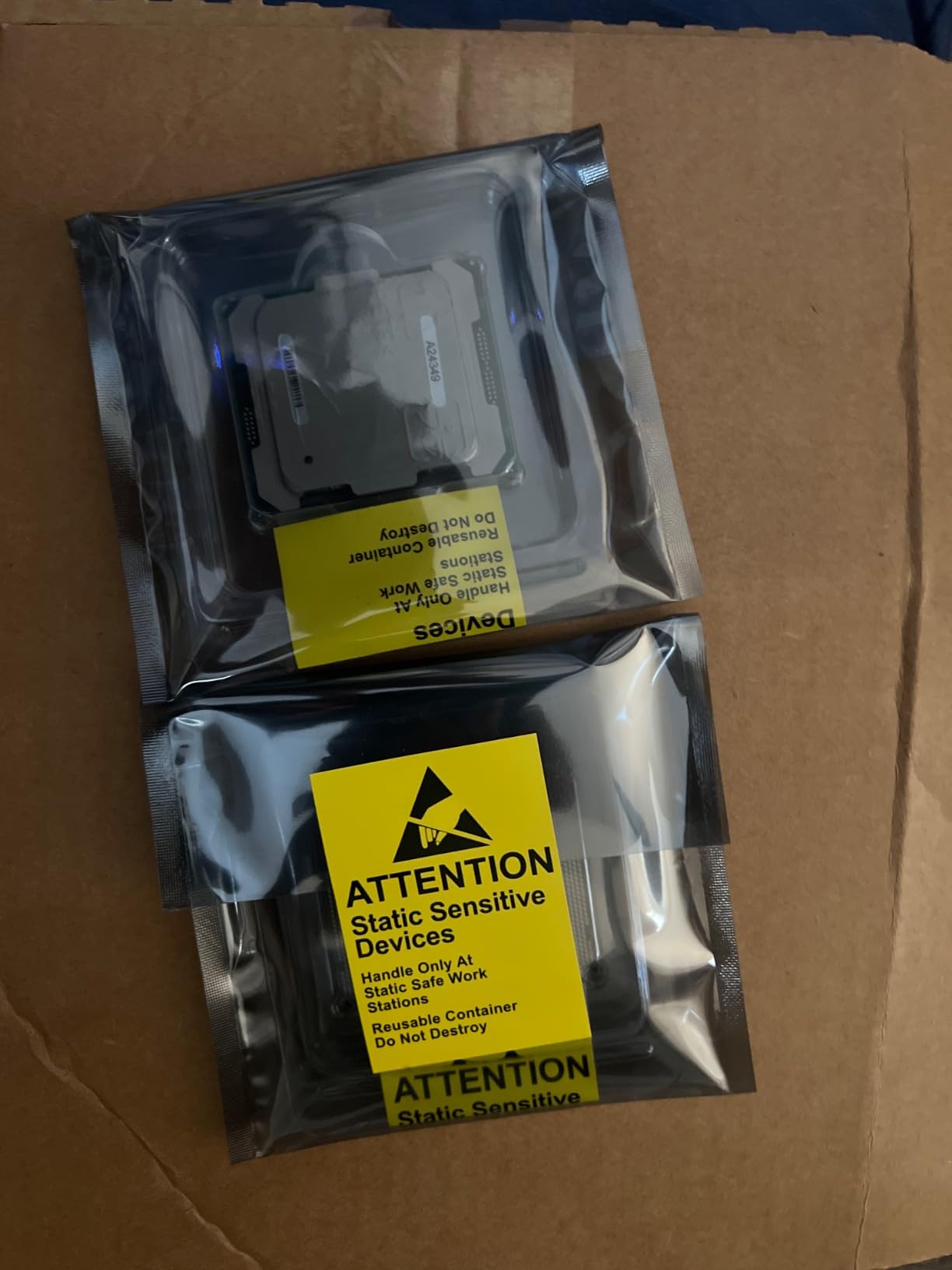 Dell PowerEdge R730xd Server 24B SFF 2U, 2X Intel Xeon E5-2690 v4 2.6Ghz (28-cores Total), 128GB DDR4 RAM, 4X 1.2TB 10K SAS 2.5 HDD, H730P 2GB RAID, NIC 10Gb + I350 1Gb (Renewed) customer photo 2