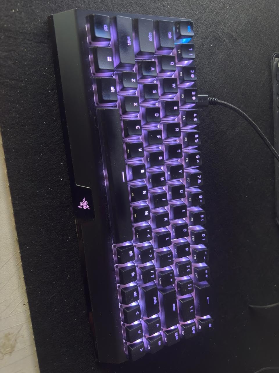 Razer BlackWidow V3 Mini HyperSpeed 65% Wireless Mechanical Gaming Keyboard: Yellow Mechanical Switches Linear & Silent - Phantom Pudding Keycaps - Chroma RGB - Up to 200 Hr Battery customer photo 1