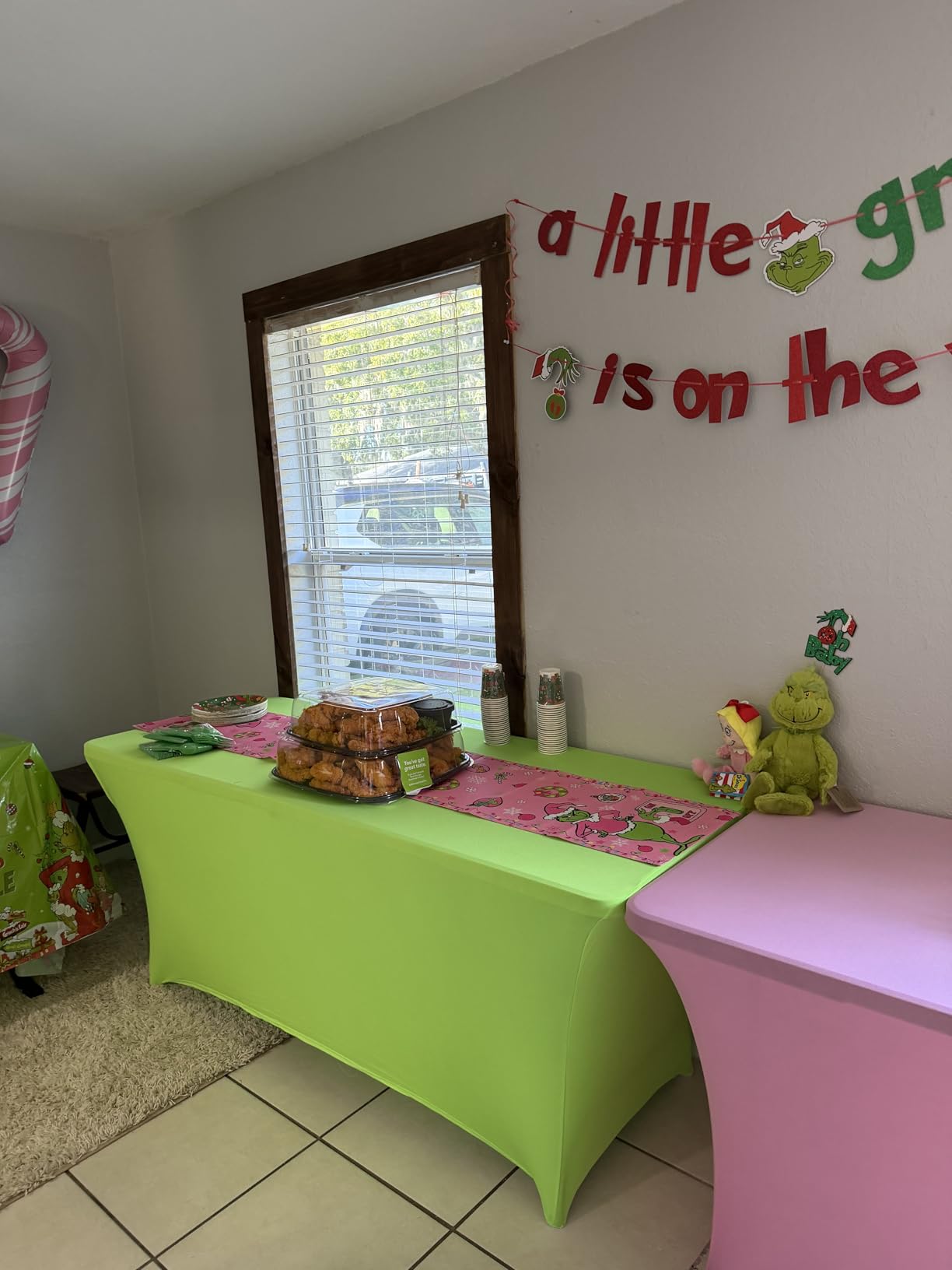 CWK 6FT Waterproof Stretch Spandex Table Cover for Rectangular Tables - Elastic Fitted Tablecloth for Folding Tables,Wrinkle Resistant Table Cloth for Parties, Weddings, Banquets & Events (Black) customer photo 1