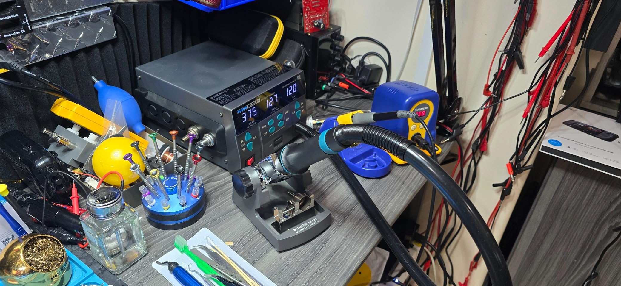 SUGON 8620DX 110V Digital Hot Air Rework Station 1300W,212℉-845℉ Adjustable Temperature C/F,4 Memory Storage,6 Air Nozzle,SMD Hot Air Station with Quick Change High Temperature Air Nozzle Bracket customer photo 2