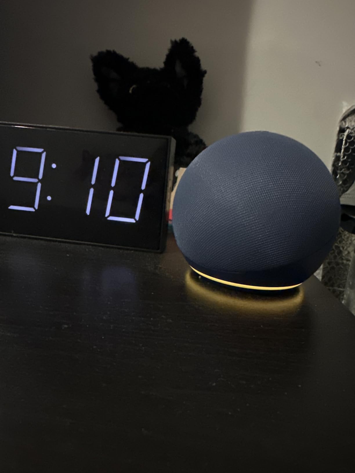 Echo Dot (newest model) - Vibrant sounding speaker, Designed for Alexa+, Great for bedrooms, dining rooms and offices, Glacier White customer photo 2