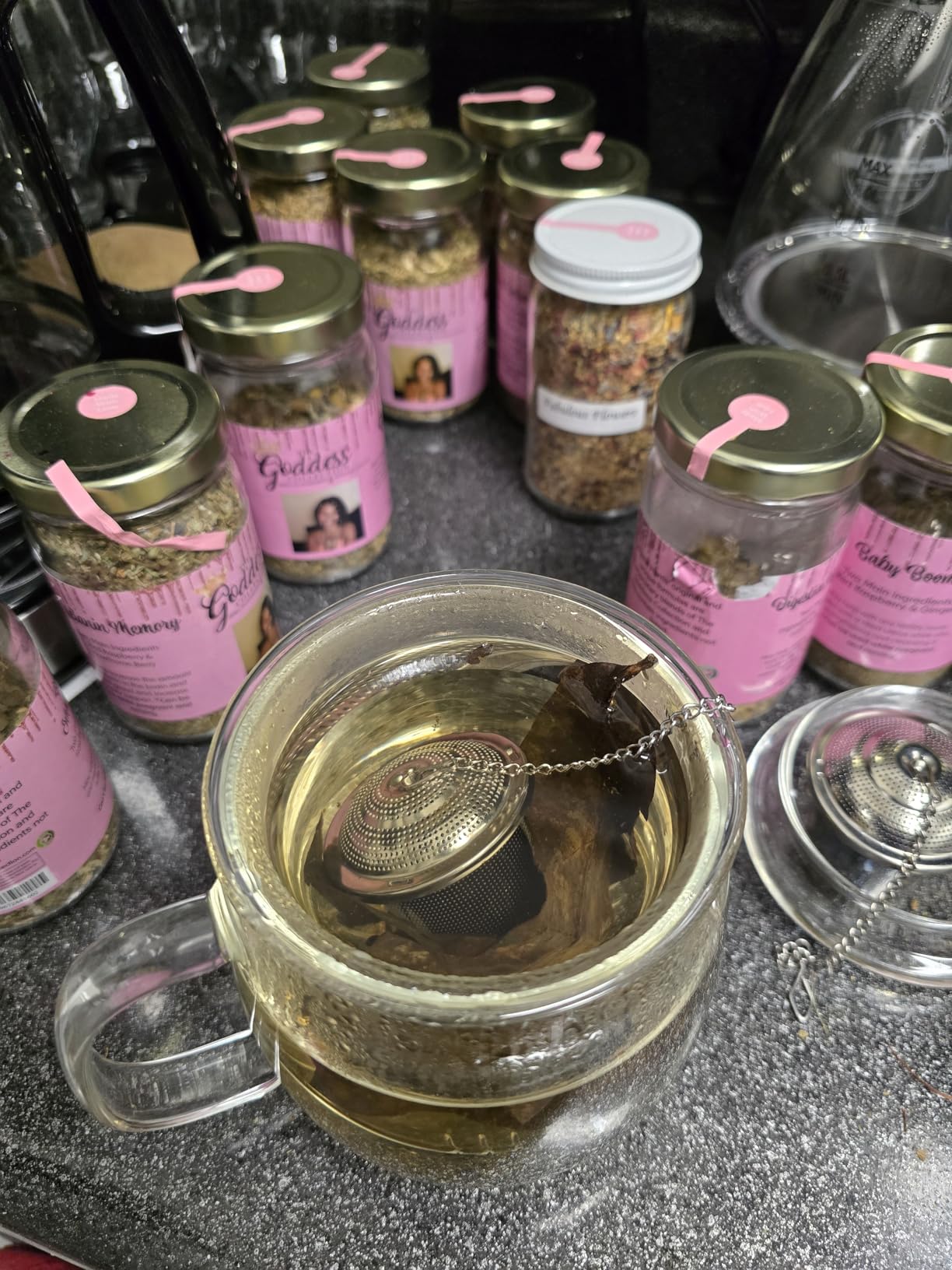 Glass Tea Cup with Infuser and Lid, 17.6oz/520ml Large Borosilicate Teacup,Tea Glass, Clear Mug for Loose Leaf Tea, Blooming Tea, Microwave & Dishwasher Safe - Tea Maker Gift for Birthday. customer photo 2