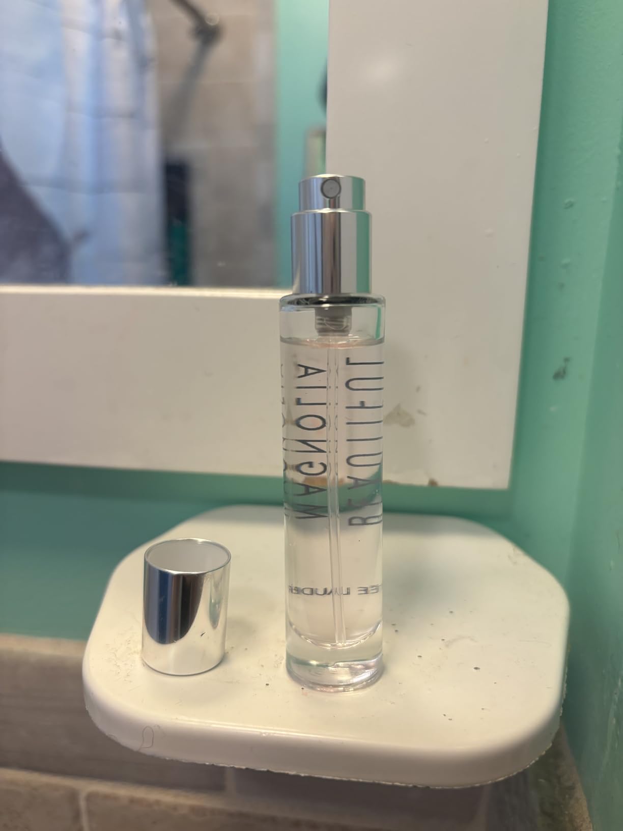 Estée Lauder Beautiful Magnolia Eau de Parfum Spray for Women customer photo 2