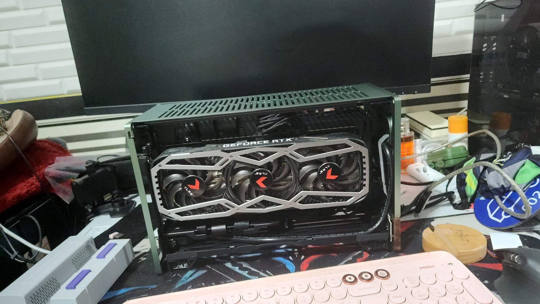 Fractal Design Terra Jade - Wood Walnut Front Panel - Small Form Factor - Mini ITX Gaming case - PCIe 4.0 Riser Cable - USB Type-C - Anodized Aluminum Panels customer photo 1