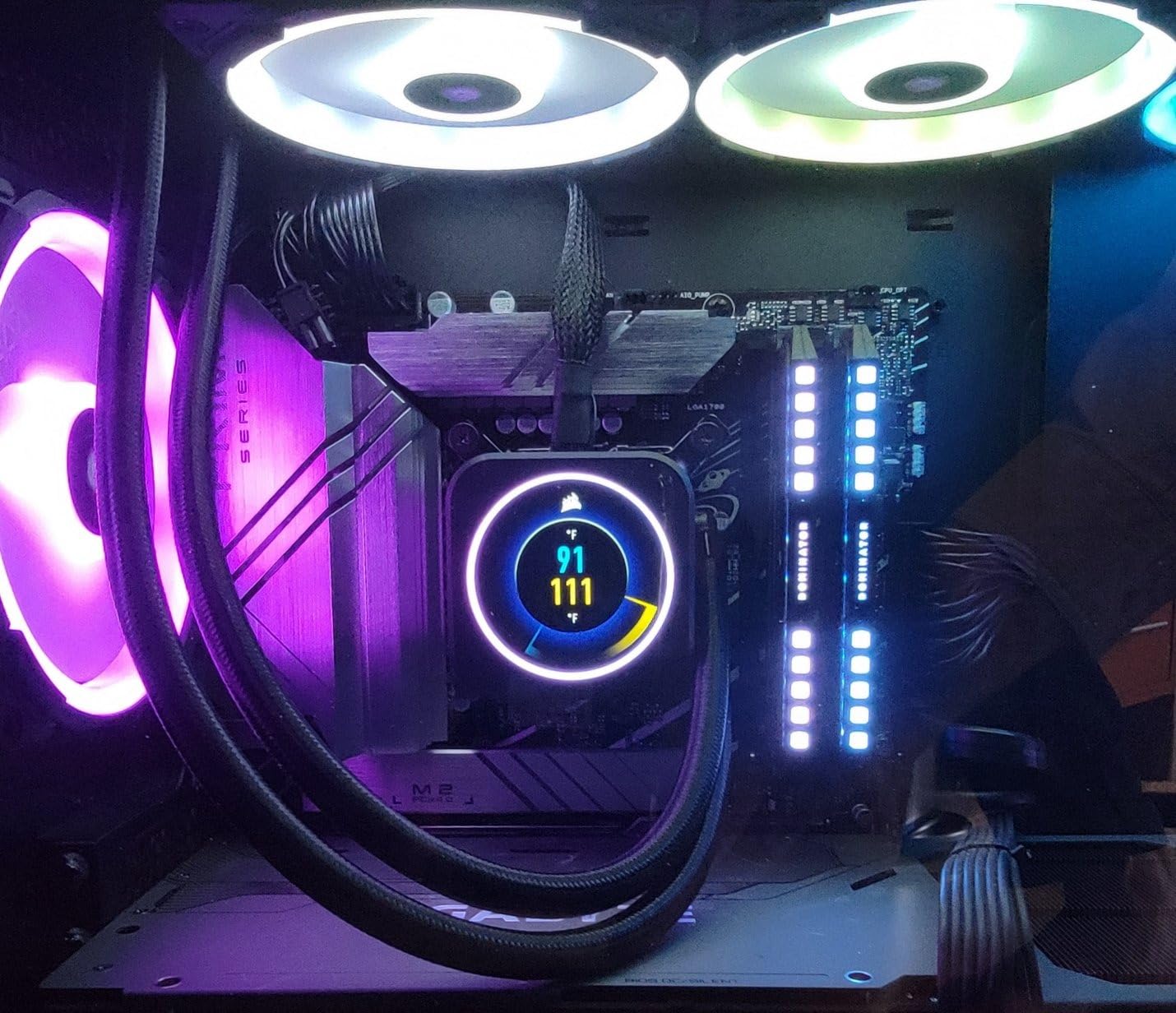 Corsair iCUE Elite CPU Cooler LCD Display Upgrade Kit (Custom IPS LCD Screen, 24-Bit Color Depth, 16.7 Million Colors, 24 RGB LED Ring, CORSAIR iCUE Software Compatible) Black customer photo 1