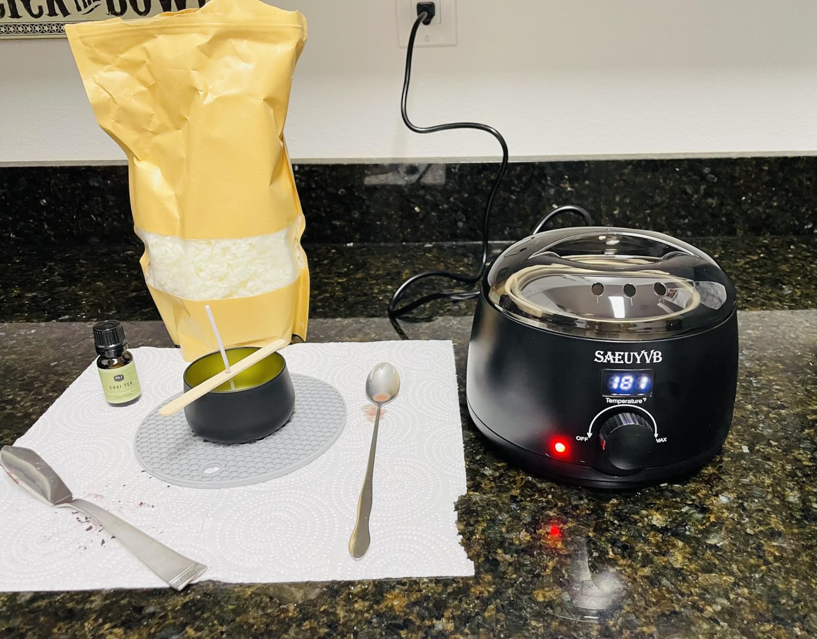 SAEUYVB Candle Making Kit for Adults with Hot Plate, DIY Starter Soy Candle Making Supplies/Kit - Perfect as Home Decorations（Black） customer photo 1