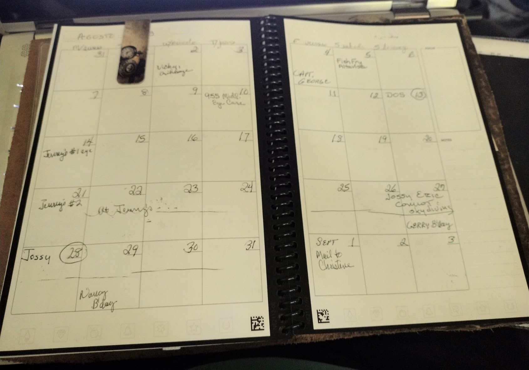 Rocketbook Smart Reusable Everyday Planner, Undated Weekly, Monthly, Annually, For Scheduling, Executive Size, 6x8.8, Black customer photo 2