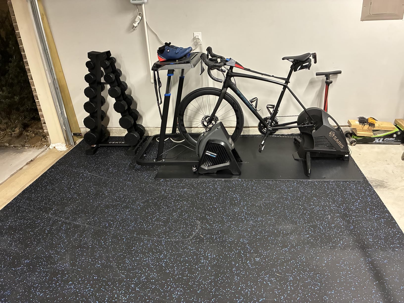 SUPERJARE 0.56'' Thick 12 Pcs 48 Sq Ft Rubber Top Exercise Equipment Mats, High Density EVA Foam Mats with Rubber Top, Interlocking Gym Flooring for Home Gym, Protective Workout Mat, Black/Grey customer photo 2