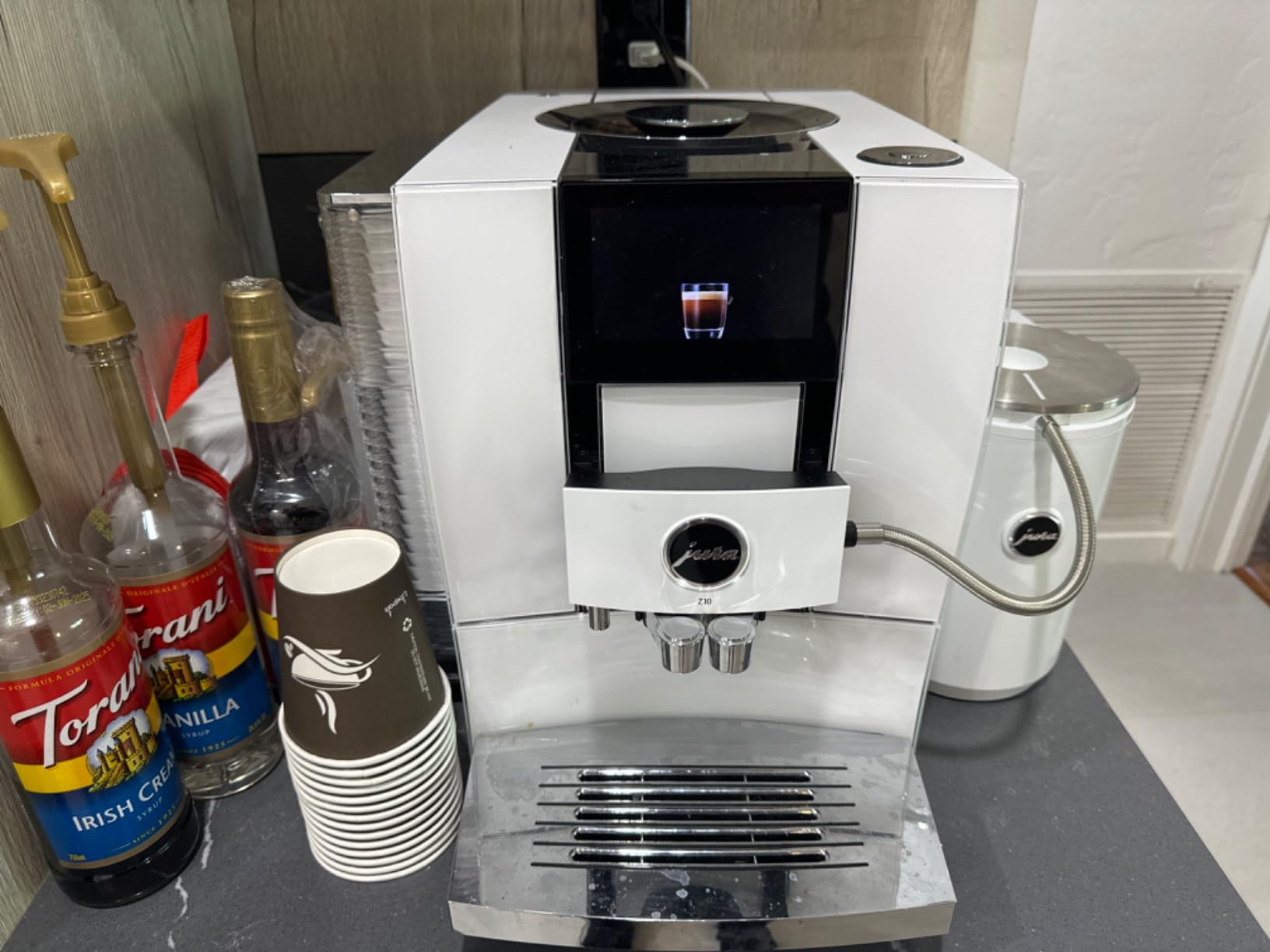Jura Z10 Diamond Black Super Automatic Espresso Machine customer photo 1