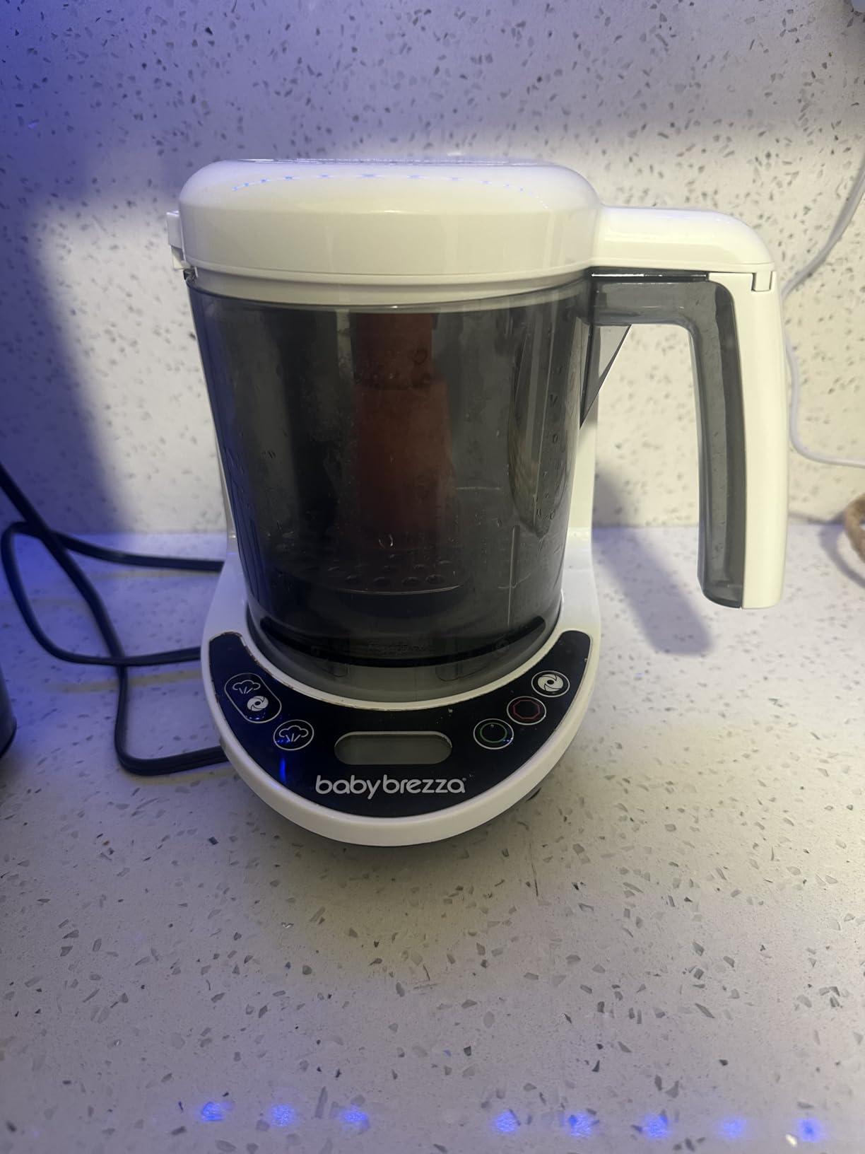 Baby Brezza One Step Baby Food Maker Deluxe - Auto shut Off, Dishwasher Safe Cooker and Blender to Steam + Puree Organic Food for Infants + Toddlers - Set of 3 Pouches + 3 Funnels customer photo 1