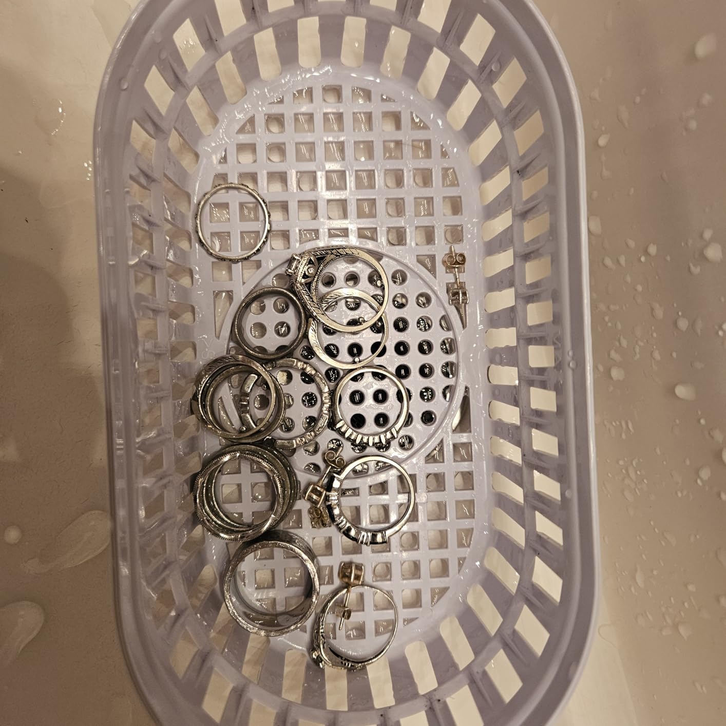 LifeBasis Ultrasonic Cleaner, Professional 45kHz Ultrasonic Jewelry Cleaner 20 Ounces (600ML) with Digital Timer, Watch Holder Ultrasonic Glasses Cleaner for Rings, Coins, Watches, Dentures, Silver customer photo 1