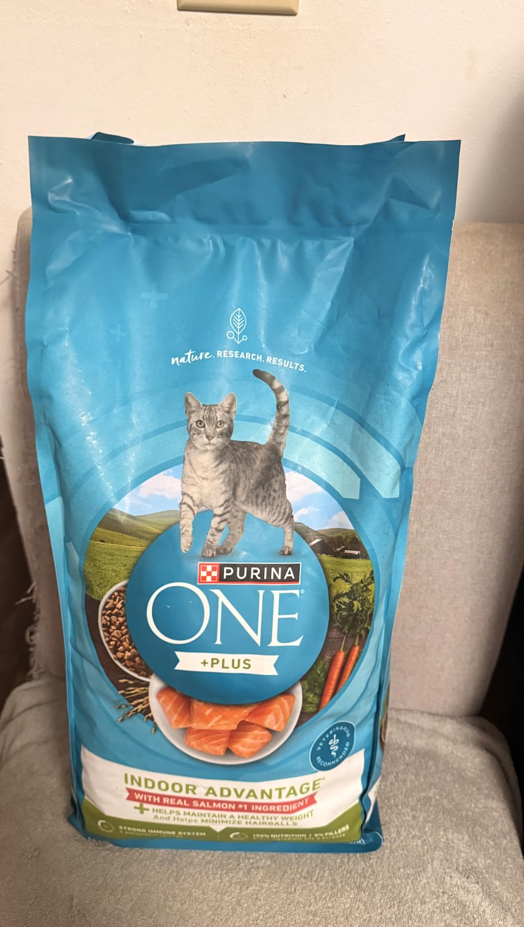 Purina ONE Natural Low Fat, Indoor Dry Weight Control High Protein Cat Food Plus Indoor Advantage With Real Salmon - 7 lb. Bag customer photo 2