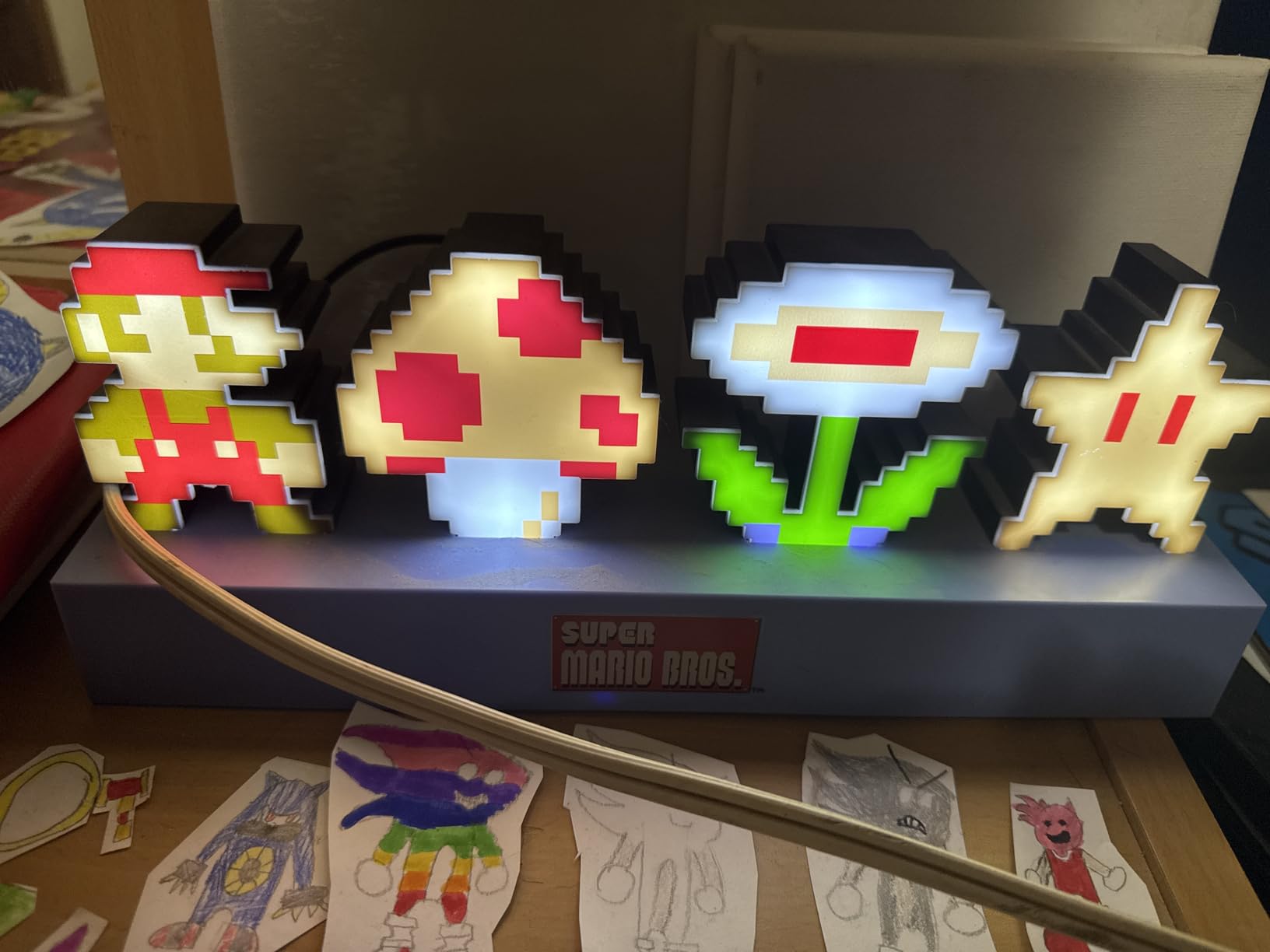 Paladone Super Mario Bros Icons Light, Sound Reactive Mode, Decorative Light Up Super Mario Figure Bedroom Accessories & Decor customer photo 1