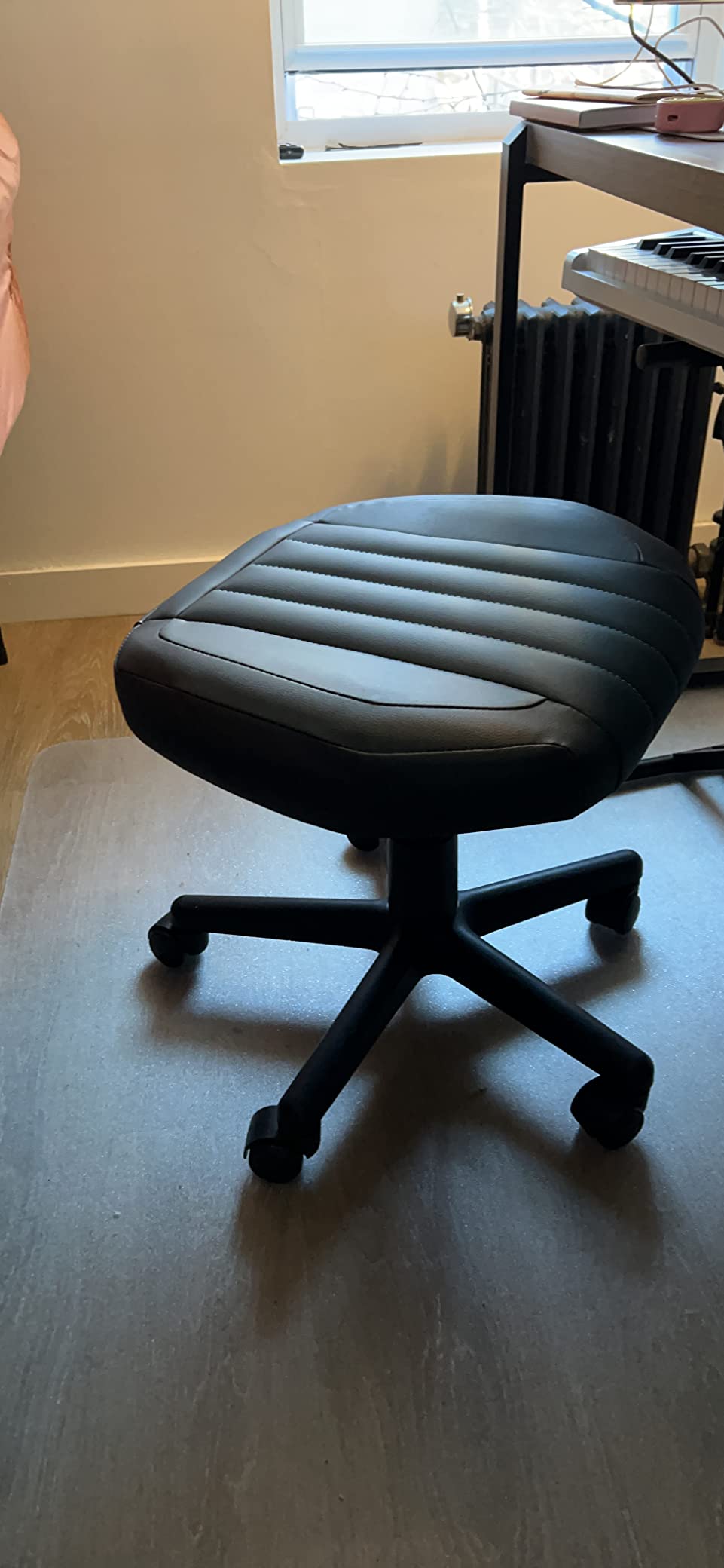 EUREKA ERGONOMIC Multi-Use Stool, Height Adjustable Swivel Rolling Stool Chair W Wheels, Ottoman Footrest for Gaming, Home Office, Black customer photo 2